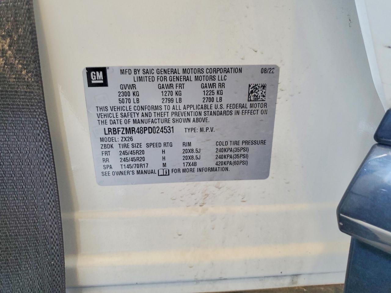 2023 Buick Envision Preferred White vin: LRBFZMR48PD024531