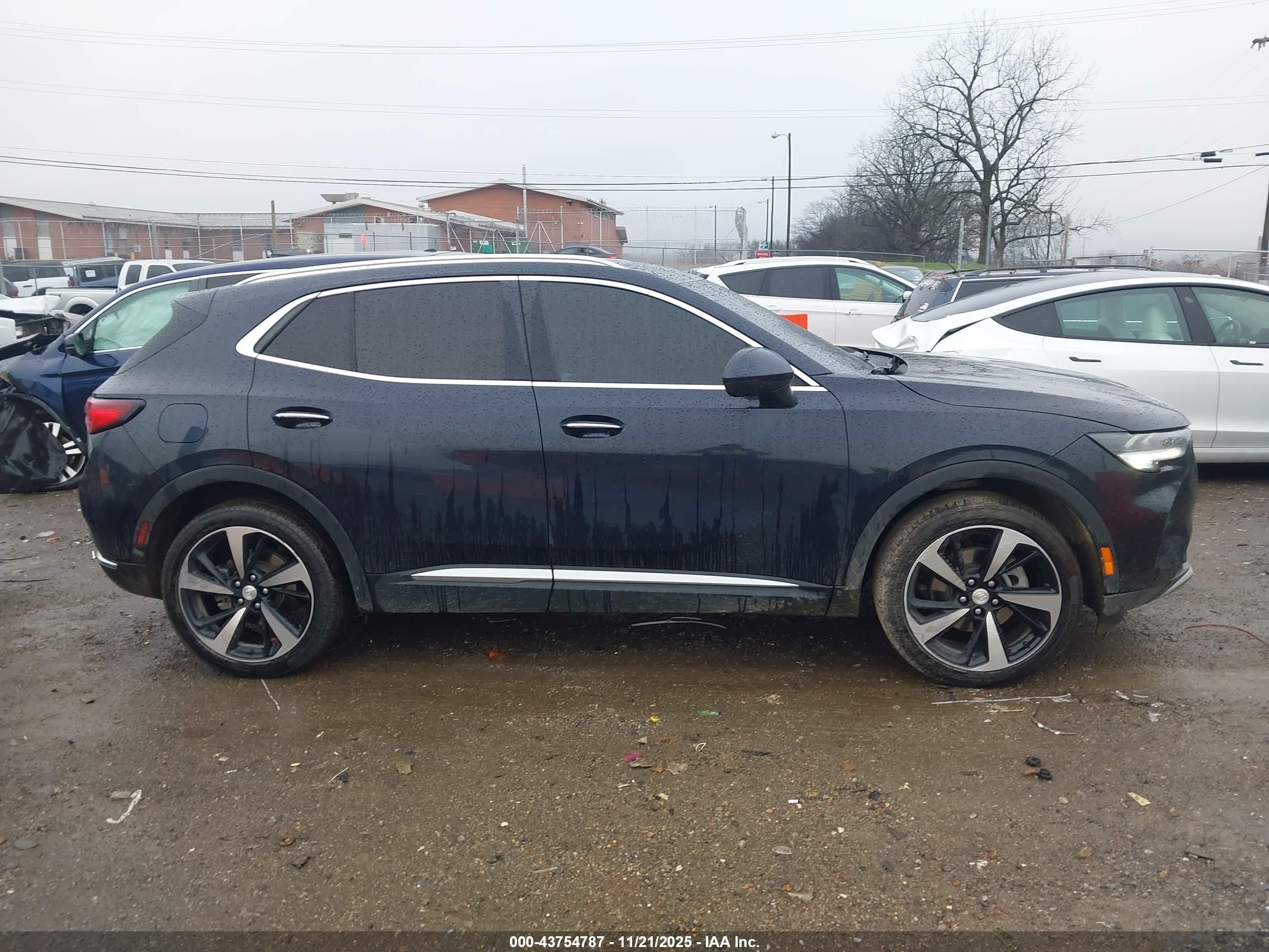 2021 Buick Envision Fwd Essence Черный vin: LRBFZNR42MD057476