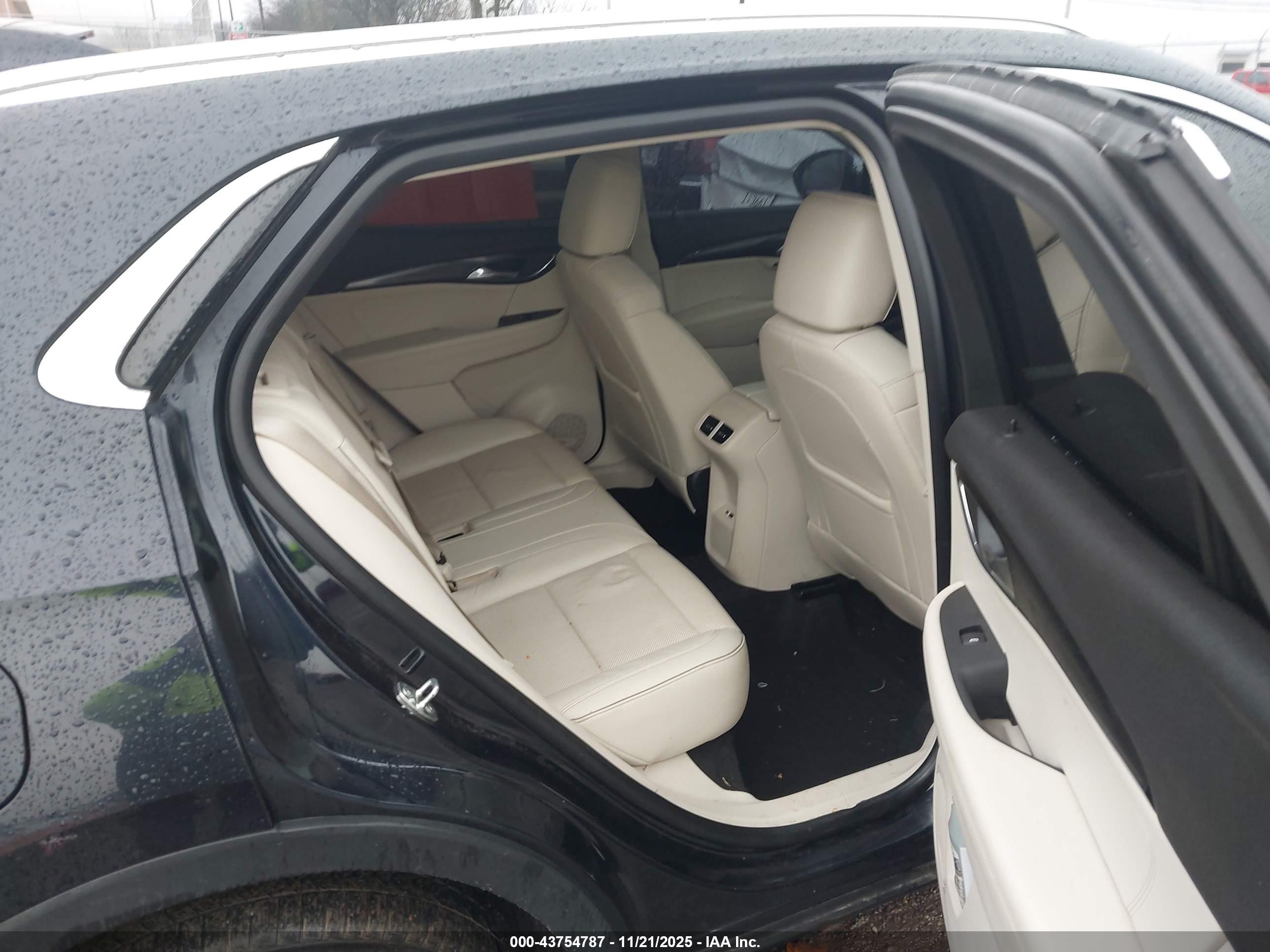 2021 Buick Envision Fwd Essence Черный vin: LRBFZNR42MD057476