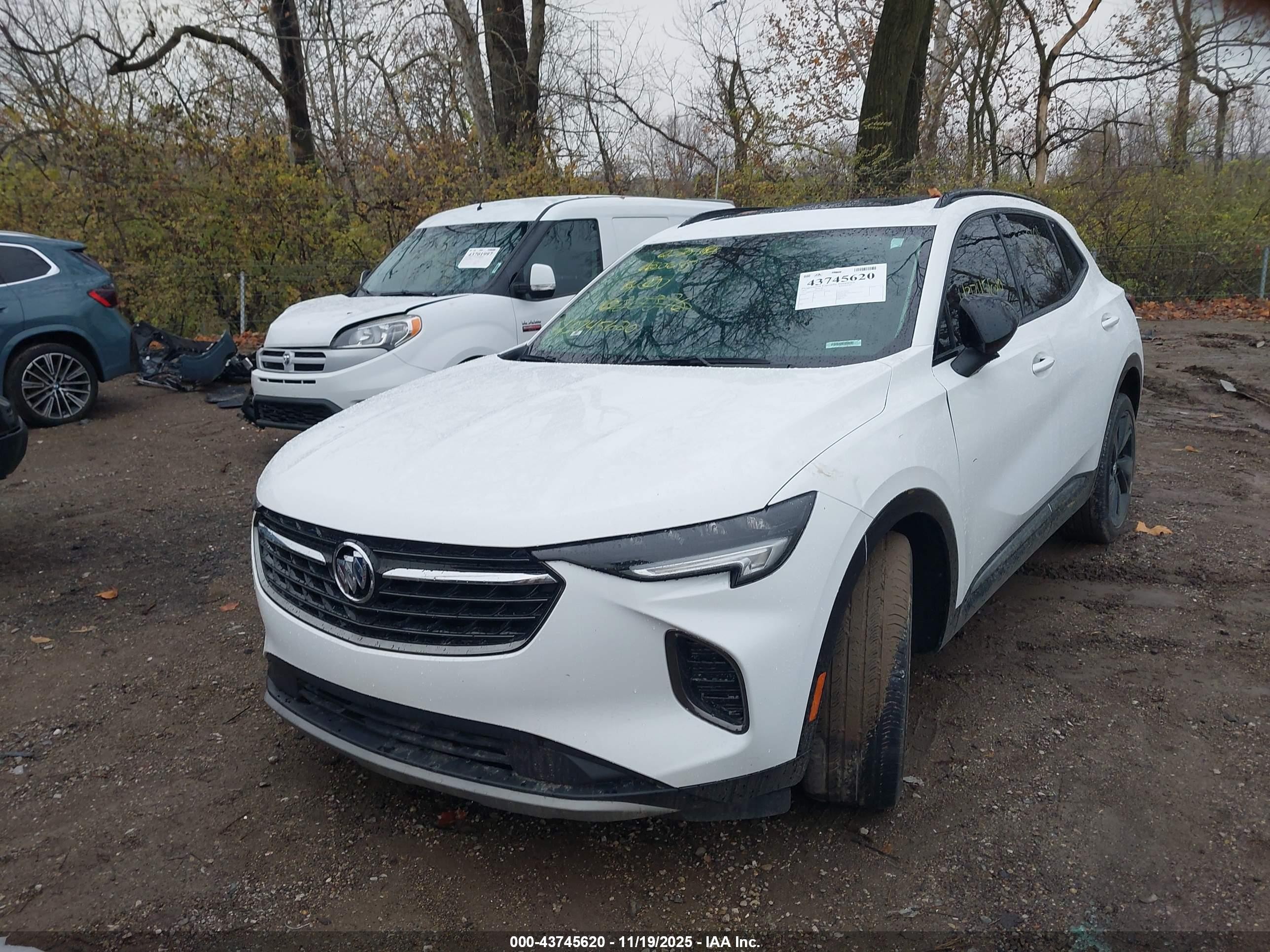 2022 Buick Envision Fwd Essence Белый vin: LRBFZNR44ND030376