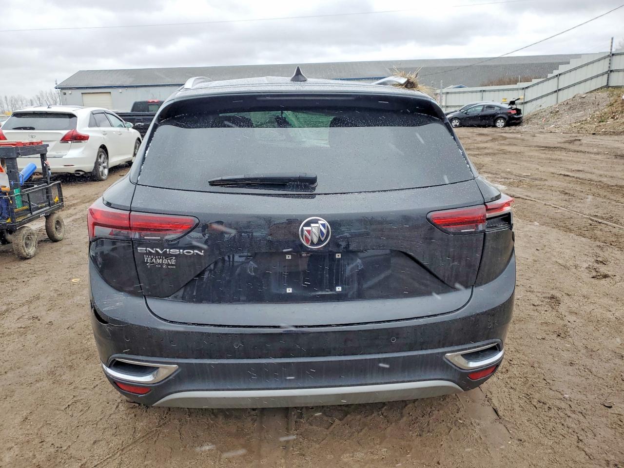 2022 Buick Envision Essence Черный vin: LRBFZNR4XND129039