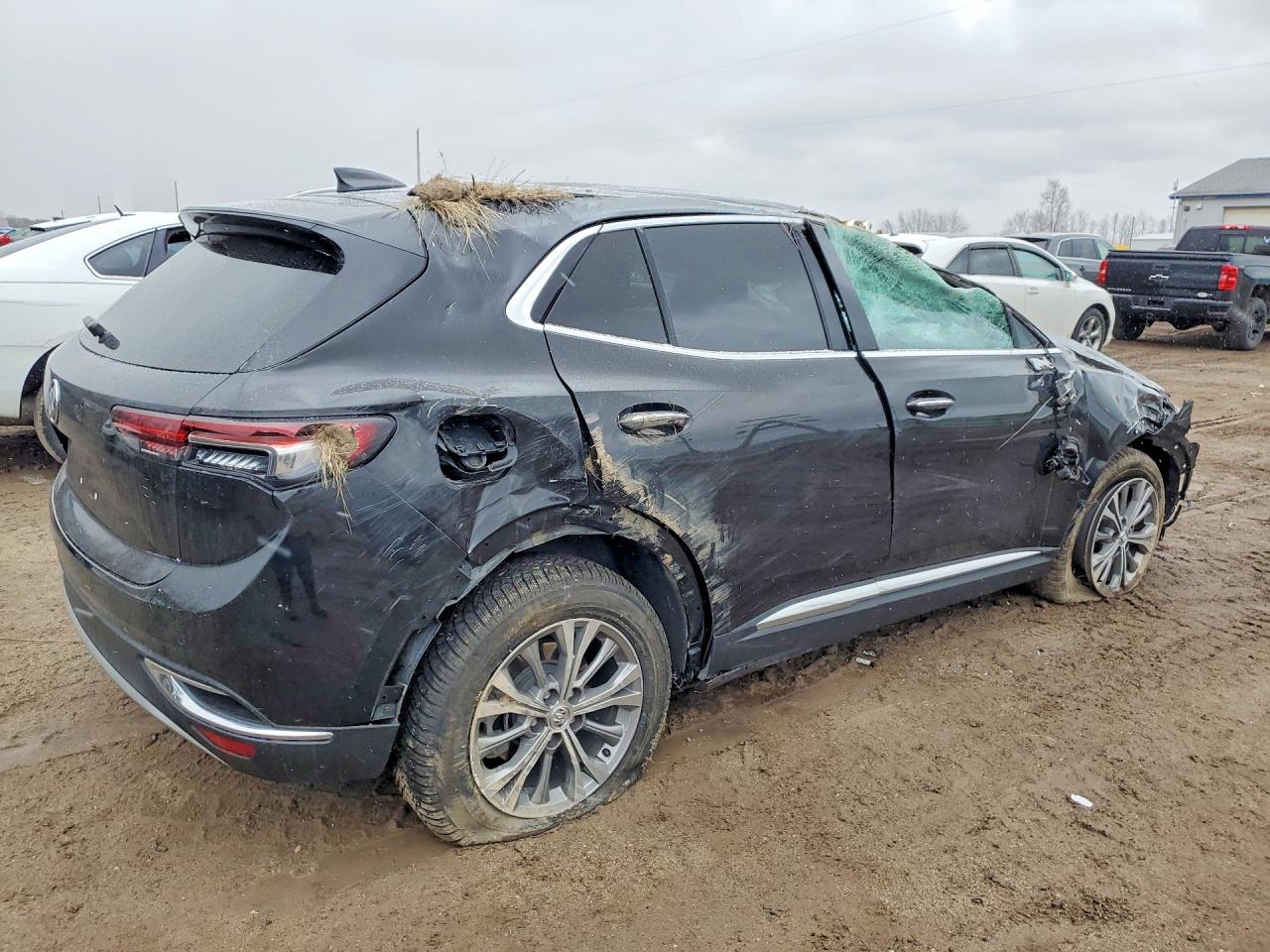 2022 Buick Envision Essence Черный vin: LRBFZNR4XND129039