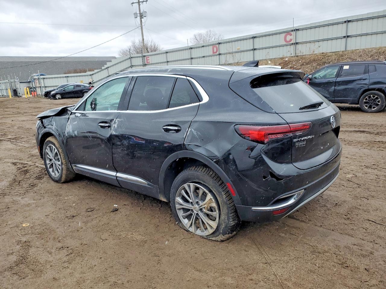 2022 Buick Envision Essence Черный vin: LRBFZNR4XND129039