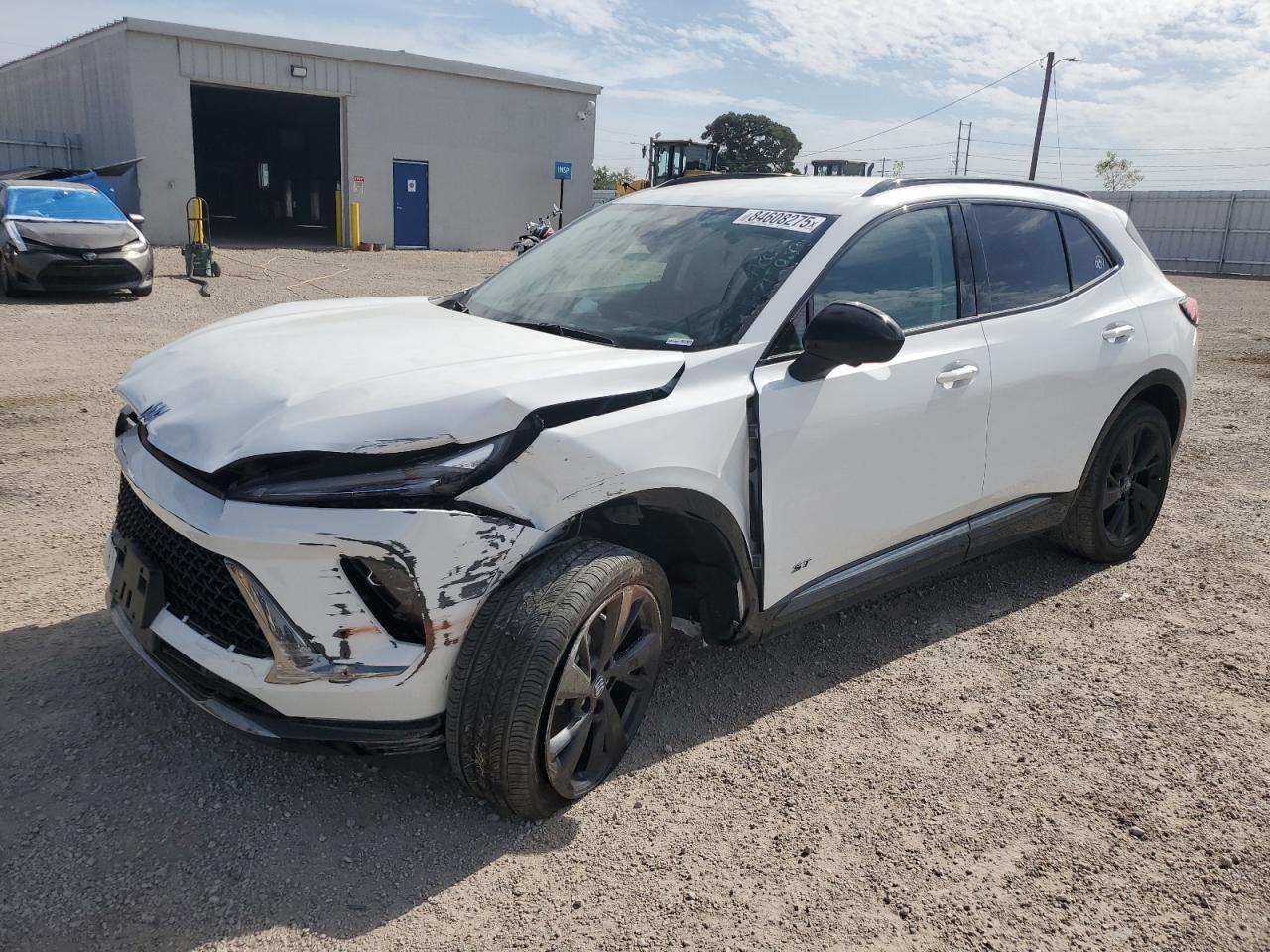 2024 Buick Envision Essence White vin: LRBFZPE45RD017921