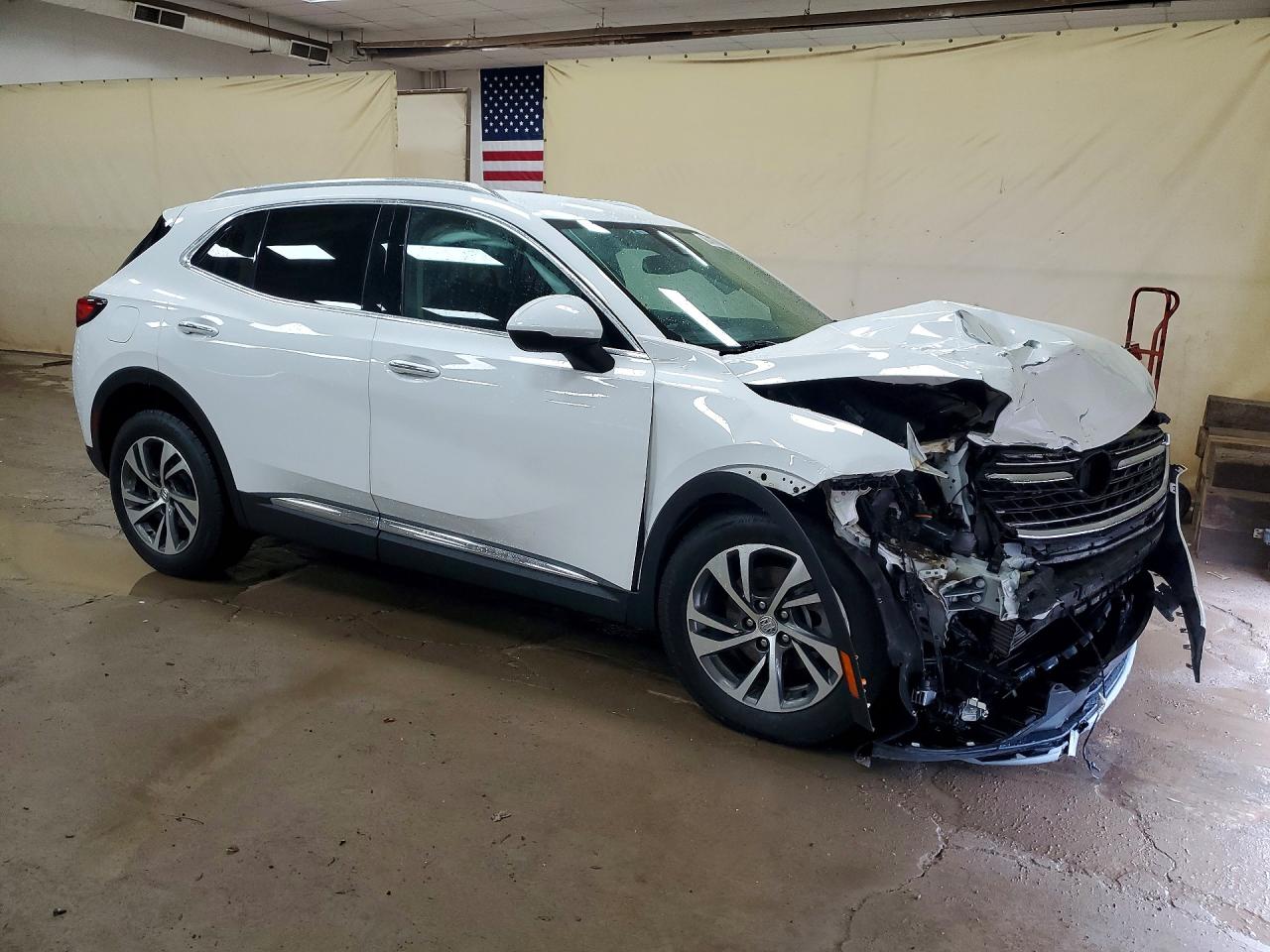 2023 Buick Envision Essence Белый vin: LRBFZPR48PD098968