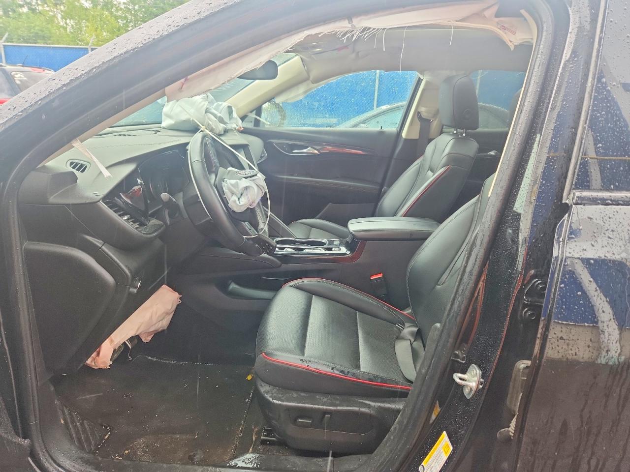 2023 Buick Envision Essence Black vin: LRBFZPR49PD100047