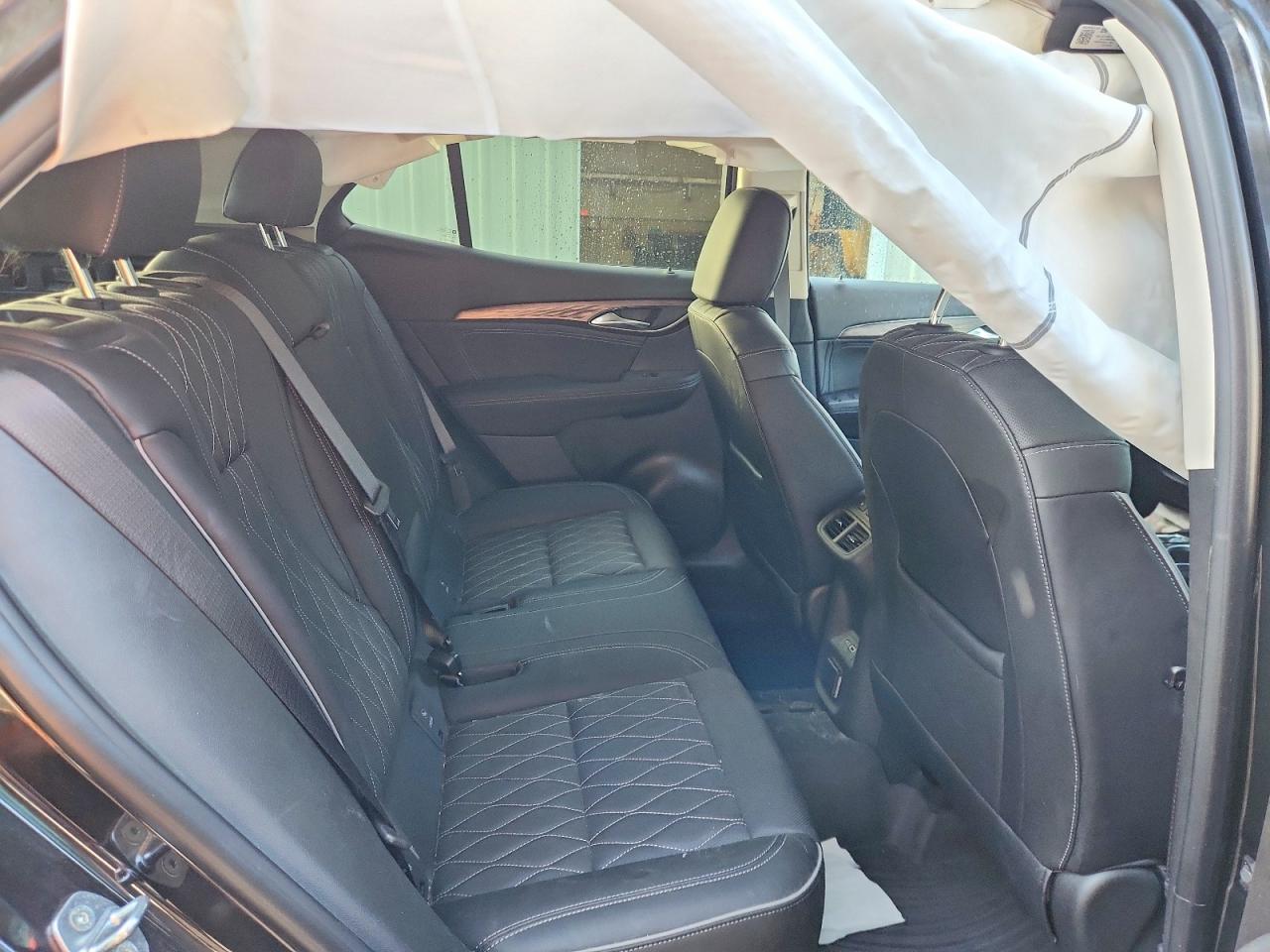2023 Buick Envision Avenir Black vin: LRBFZSR4XPD173219