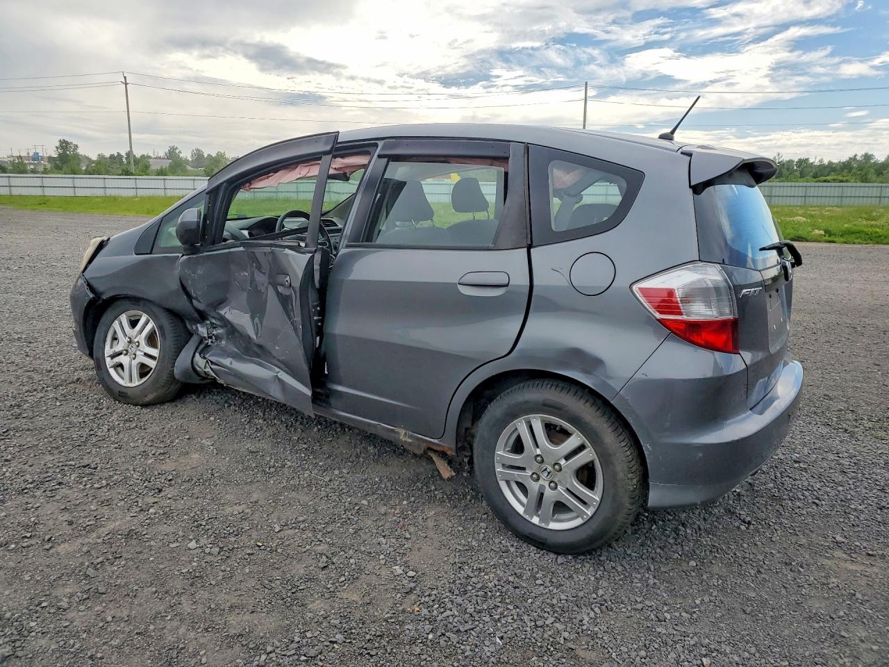 2013 Honda Fit Lx Gray vin: LUCGE8H54D3002459