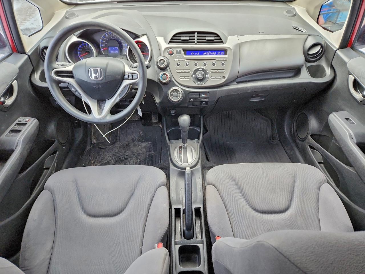 2014 Honda Fit Lx Red vin: LUCGE8H57E3001517