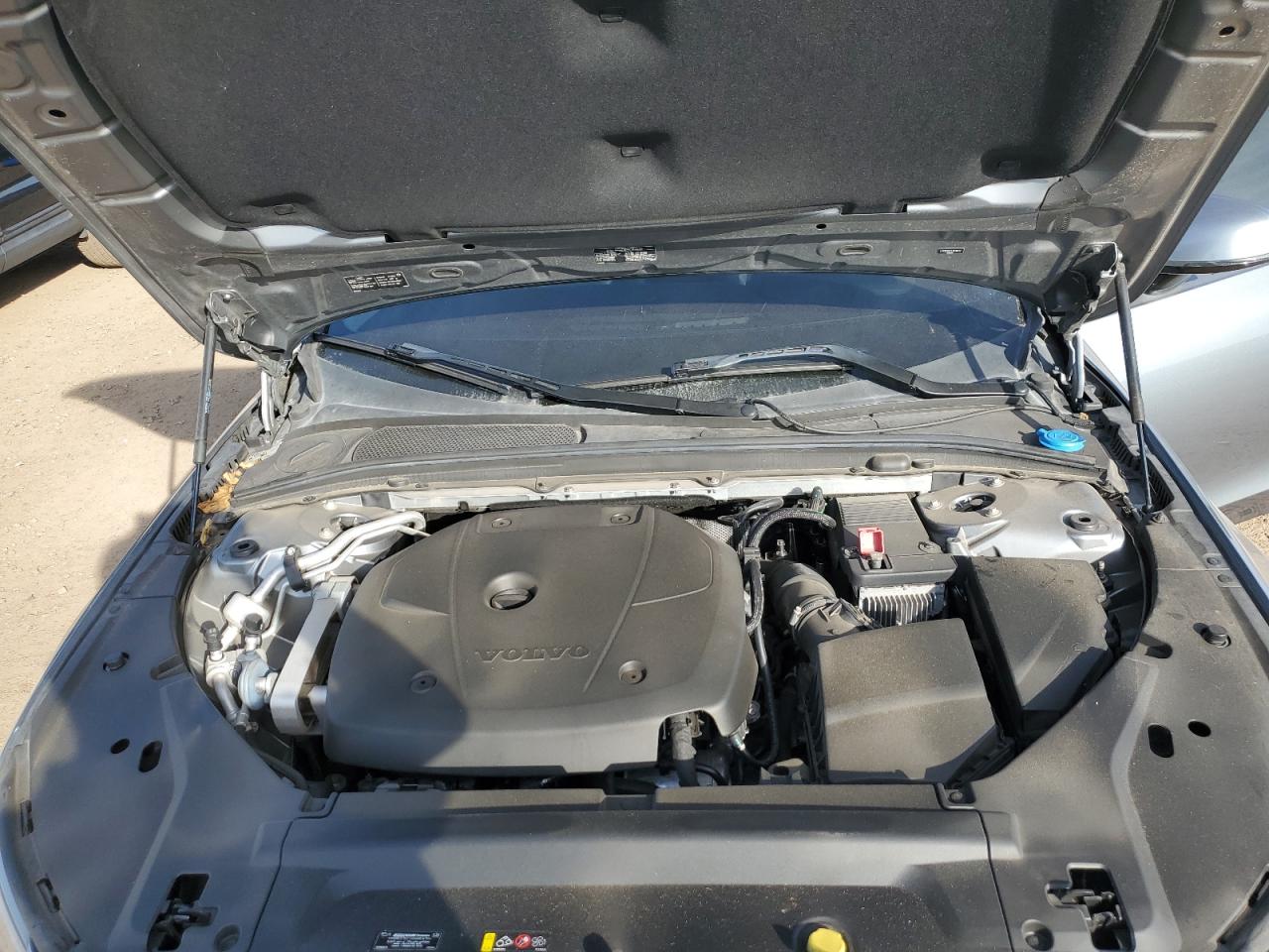 2018 Volvo S90 T5 Momentum Серый vin: LVY982MK3JP038444