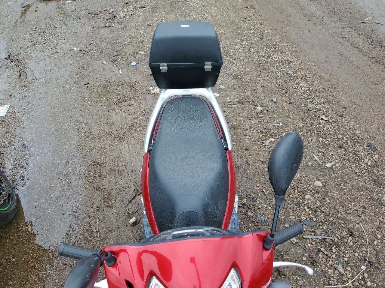 2010 Honda Elite 110 Red vin: LWBJF1900A1004479