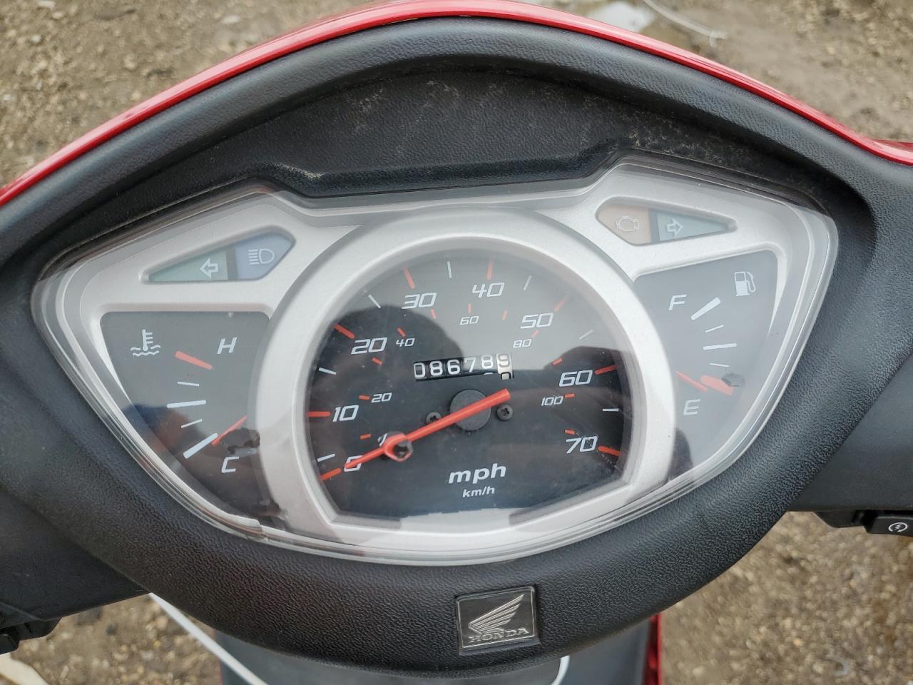 2010 Honda Elite 110 Red vin: LWBJF1900A1004479