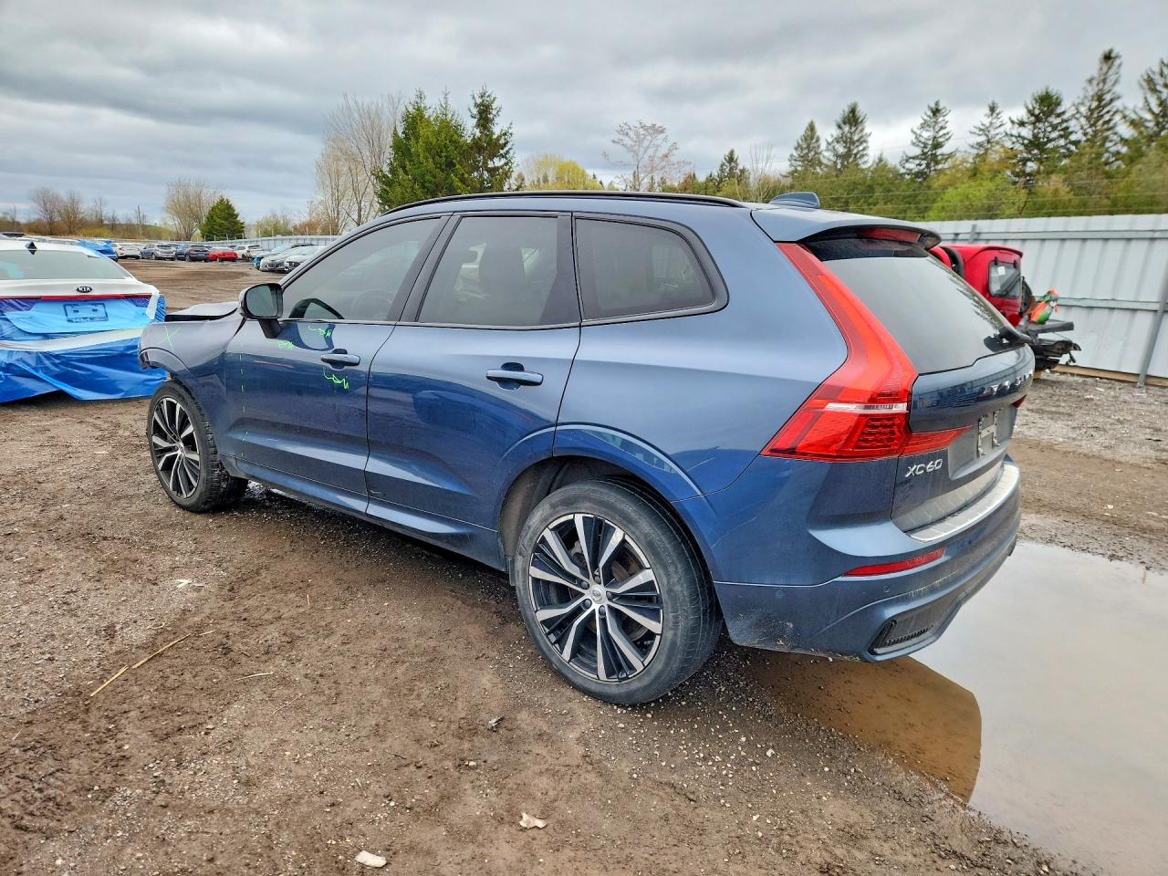 2023 Volvo Xc60 Plus Blue vin: LYV062RW7PB313657