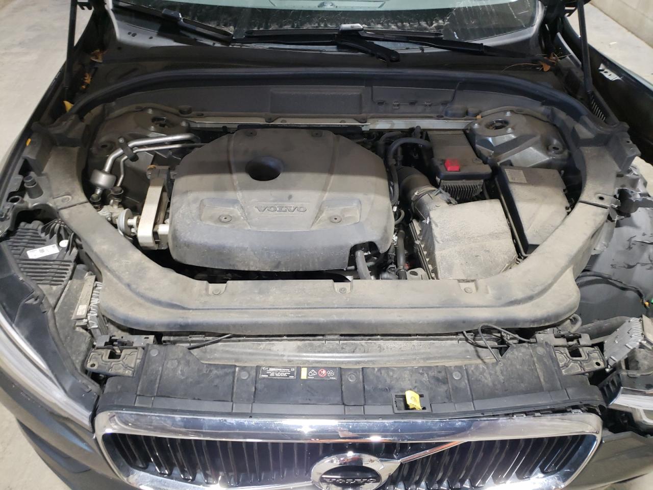2018 Volvo Xc60 T5 Gray vin: LYV102RK0JB101693