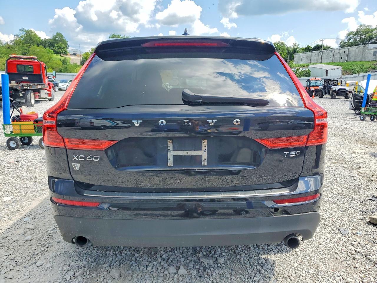 2019 Volvo Xc60 T5 Black vin: LYV102RK4KB326894