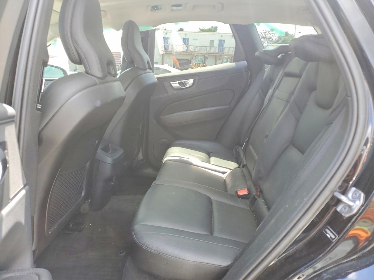 2019 Volvo Xc60 T5 Black vin: LYV102RK4KB326894