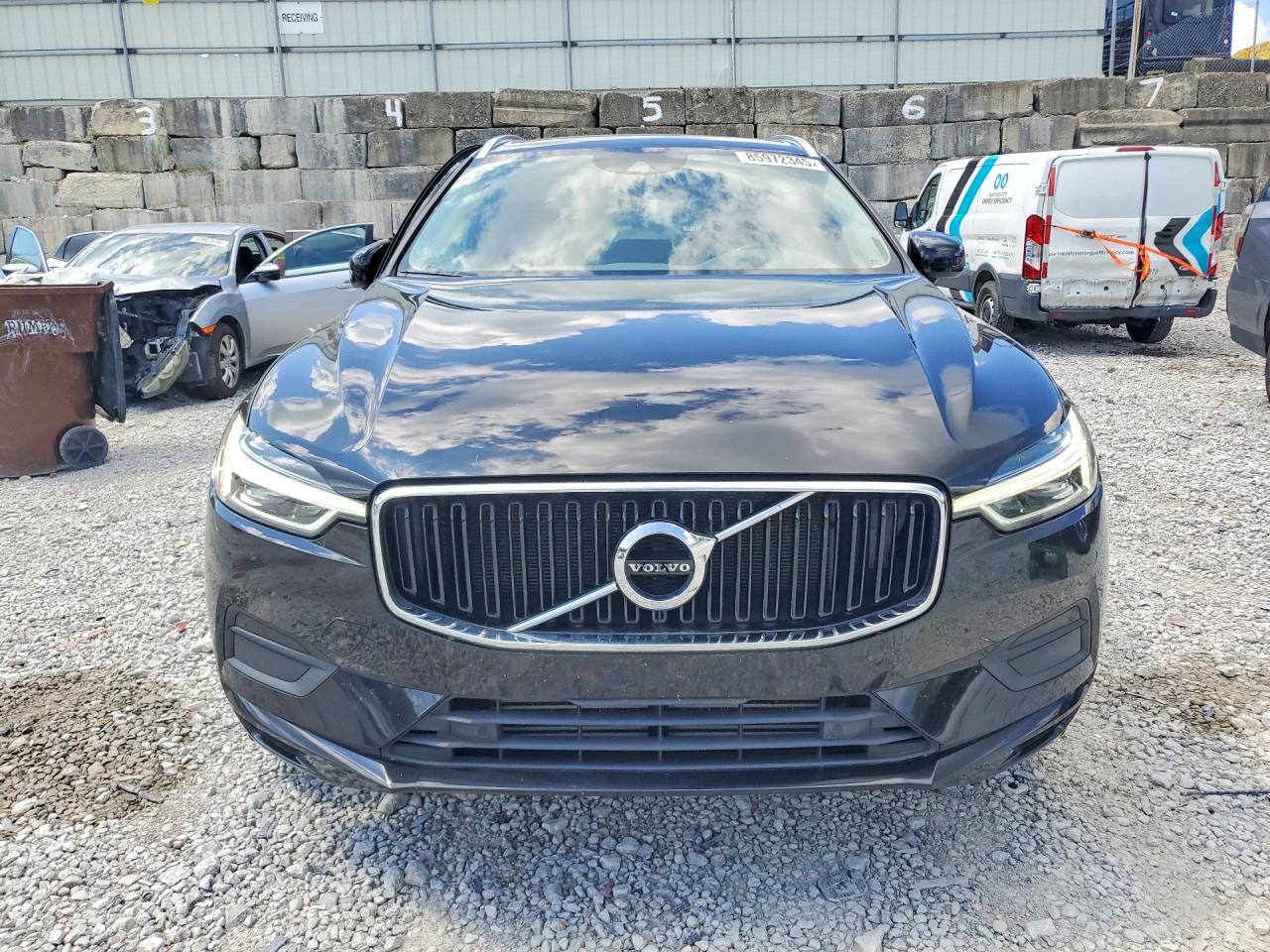 2019 Volvo Xc60 T5 Black vin: LYV102RK4KB326894