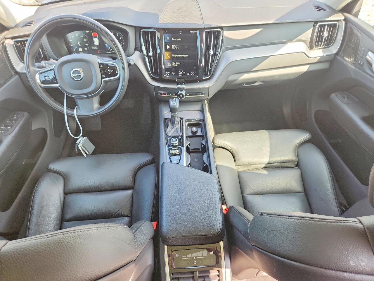 2019 Volvo Xc60 T5 Inscription Серебряный vin: LYV102RL6KB284642