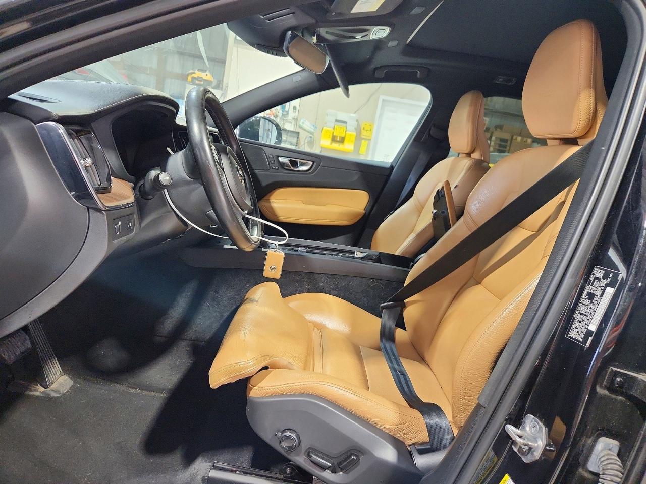 2019 Volvo Xc60 T5 Inscription Black vin: LYV102RLXKB210494