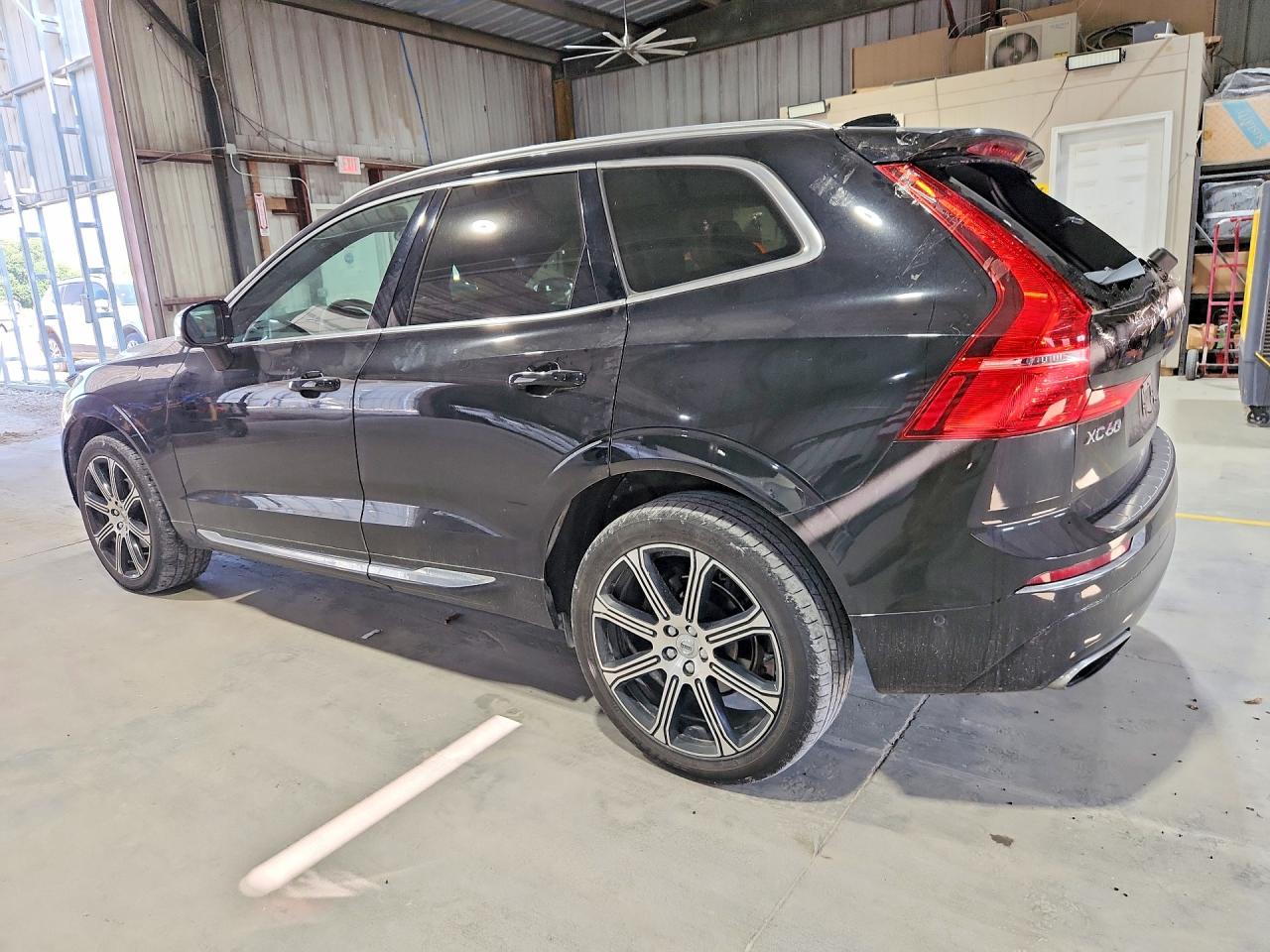 2019 Volvo Xc60 T5 Inscription Black vin: LYV102RLXKB210494