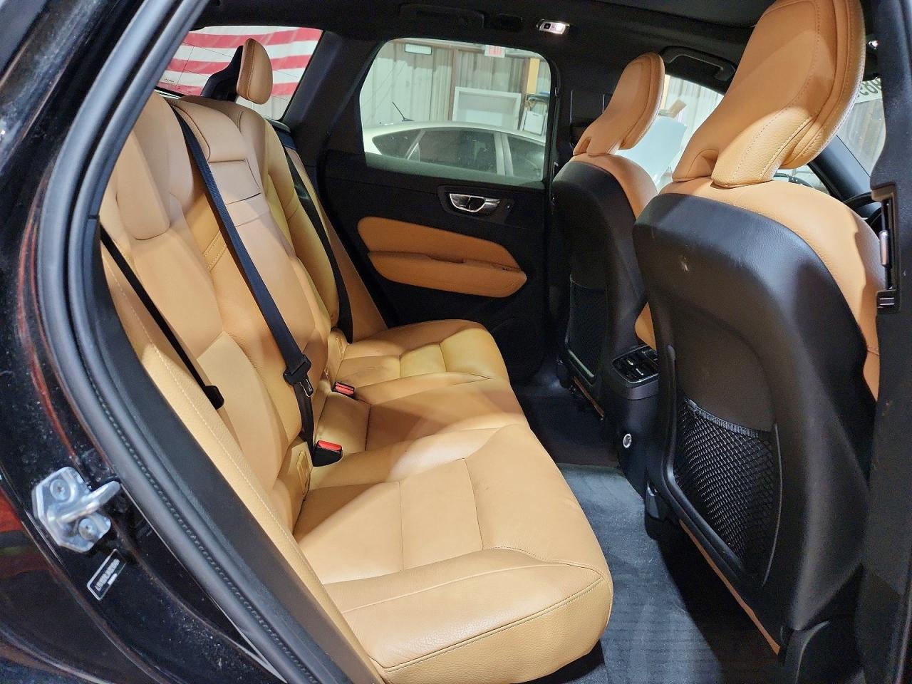2019 Volvo Xc60 T5 Inscription Black vin: LYV102RLXKB210494