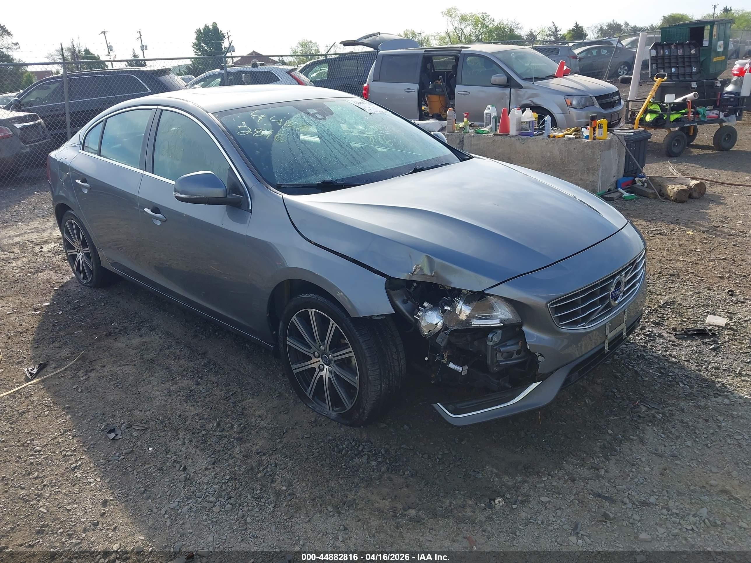 2016 Volvo S60 Inscription T5 Drive-e Premier Gray vin: LYV402FK1GB097082
