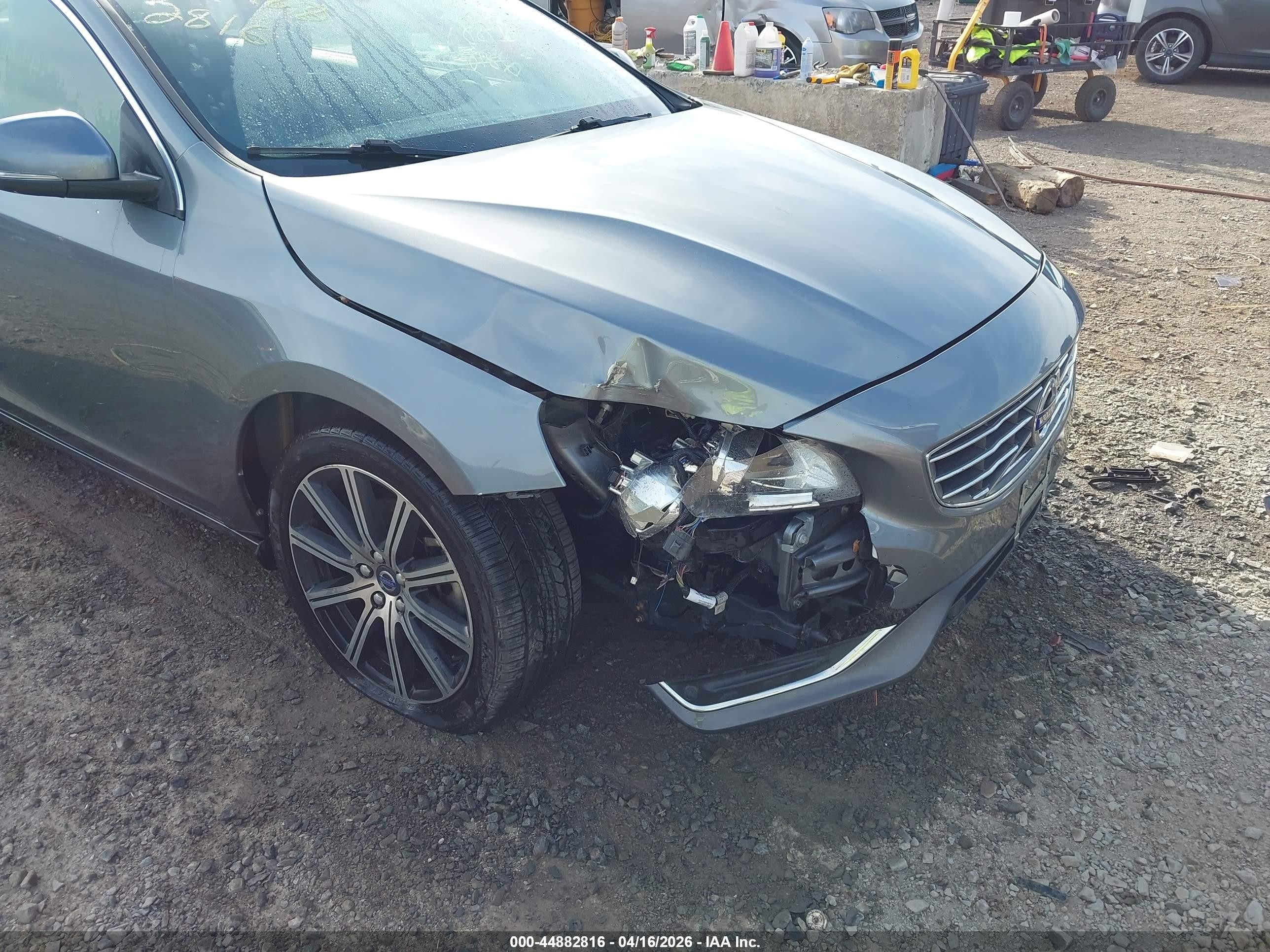 2016 Volvo S60 Inscription T5 Drive-e Premier Gray vin: LYV402FK1GB097082