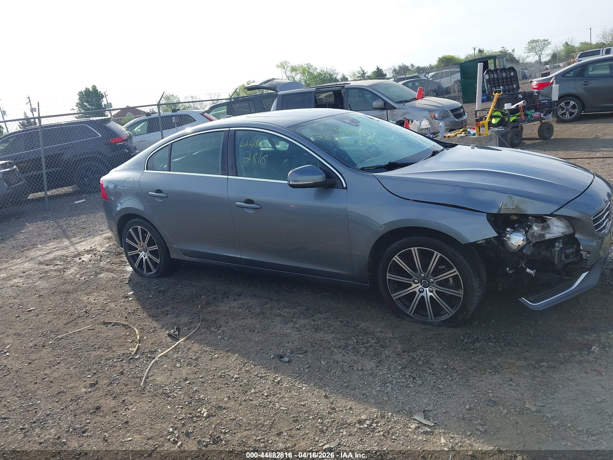 2016 Volvo S60 Inscription T5 Drive-e Premier Gray vin: LYV402FK1GB097082