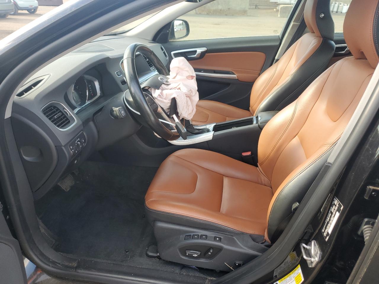 2018 Volvo S60 Inscription Черный vin: LYV402TK7JB179474
