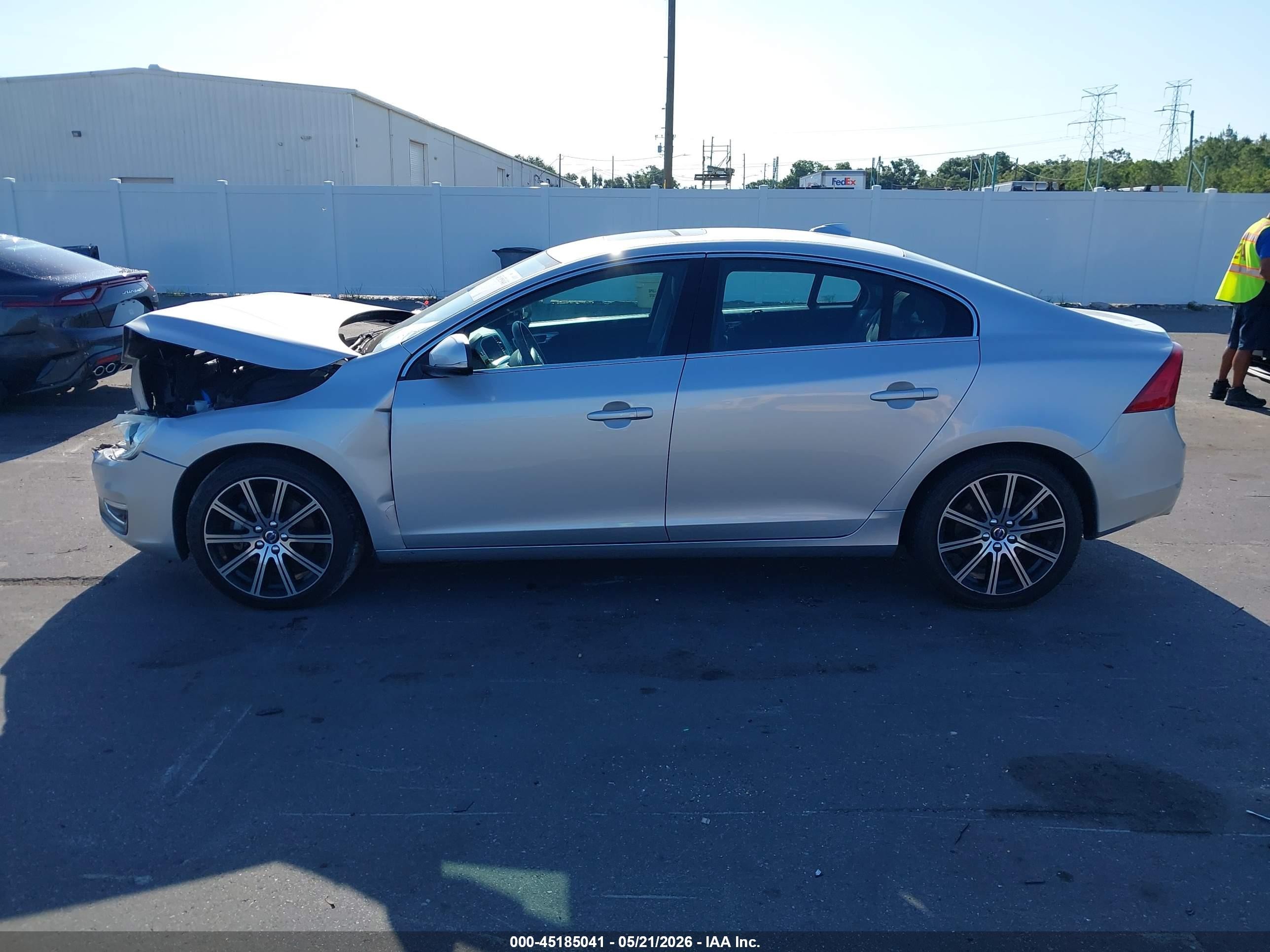 2017 Volvo S60 Inscription T5 Silver vin: LYV402TKXHB126620