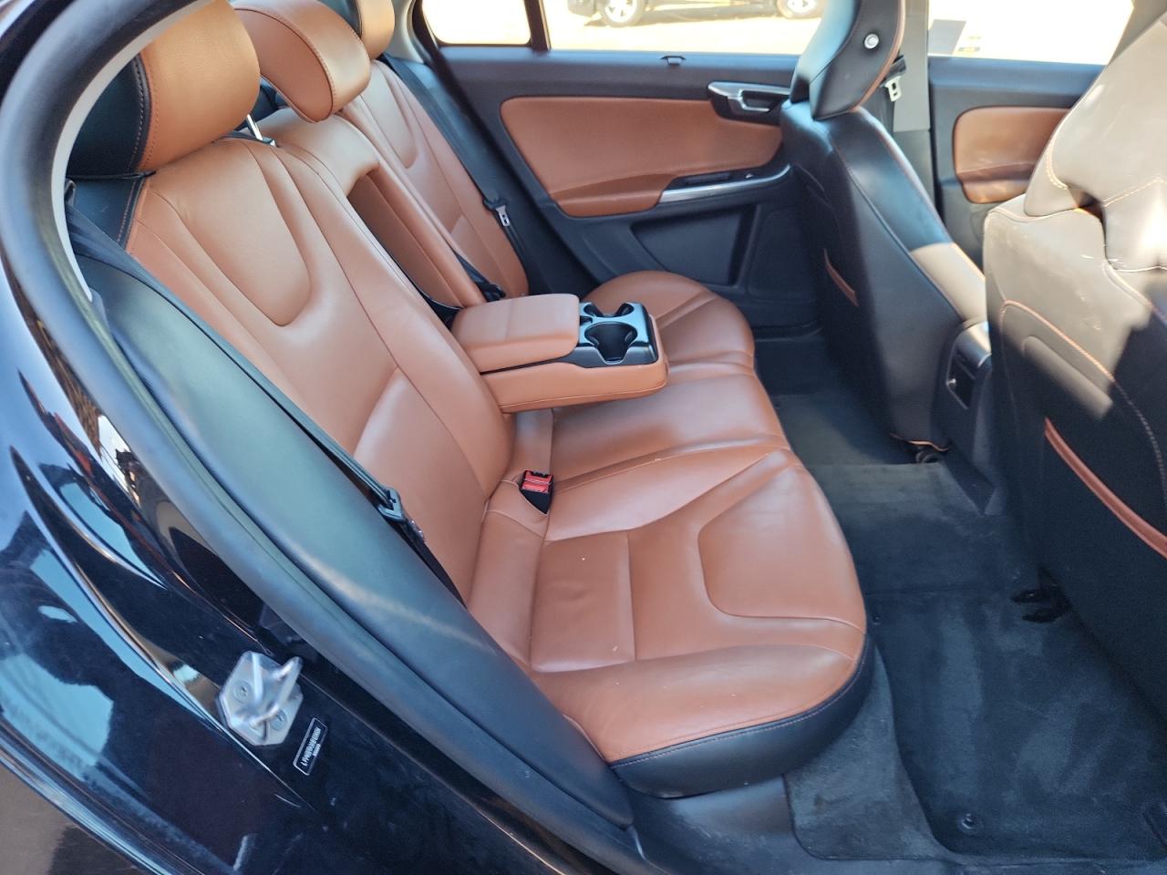 2017 Volvo S60 Premier Черный vin: LYV402TKXHB129694