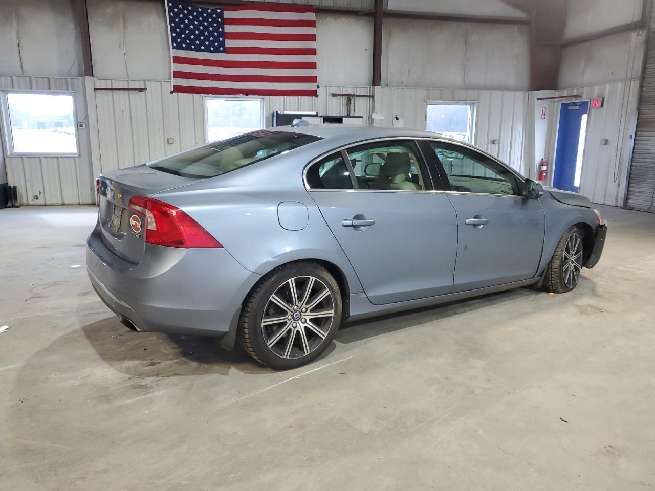 2017 Volvo S60 Platinum Синий vin: LYV402TM8HB153588