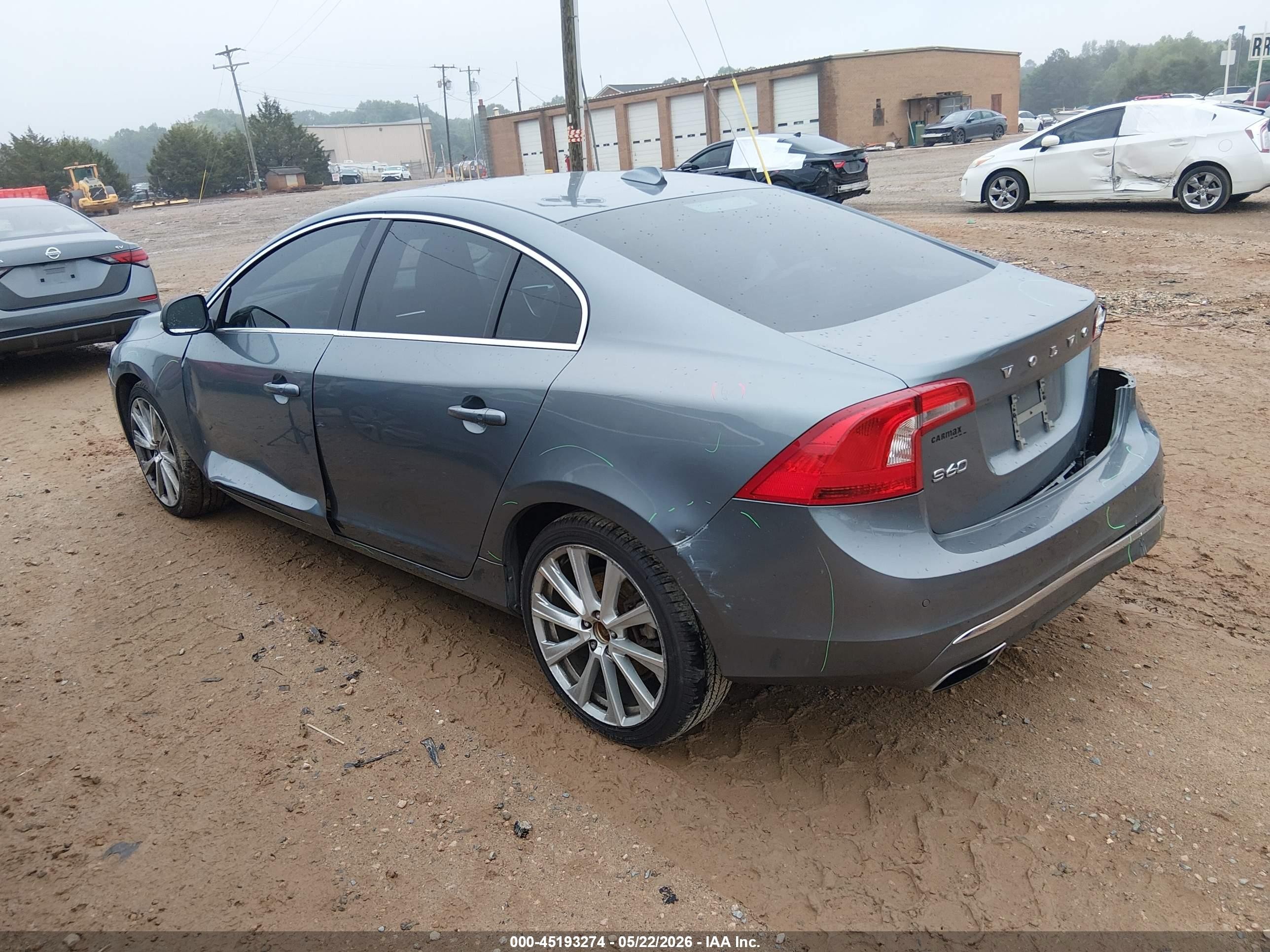 2018 Volvo S60 Inscription T5 Platinum Light Blue vin: LYV402TMXJB158605