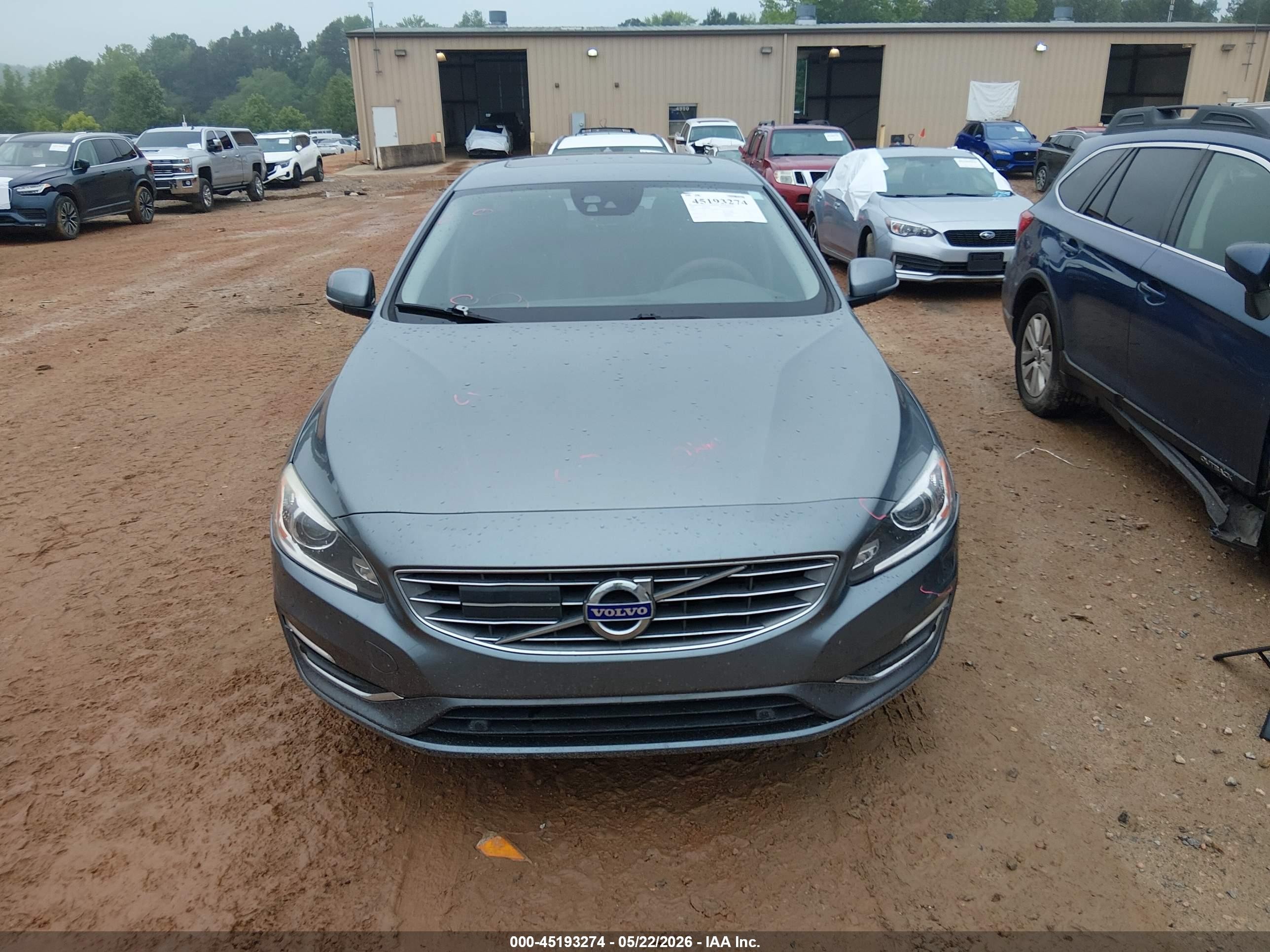 2018 Volvo S60 Inscription T5 Platinum Light Blue vin: LYV402TMXJB158605