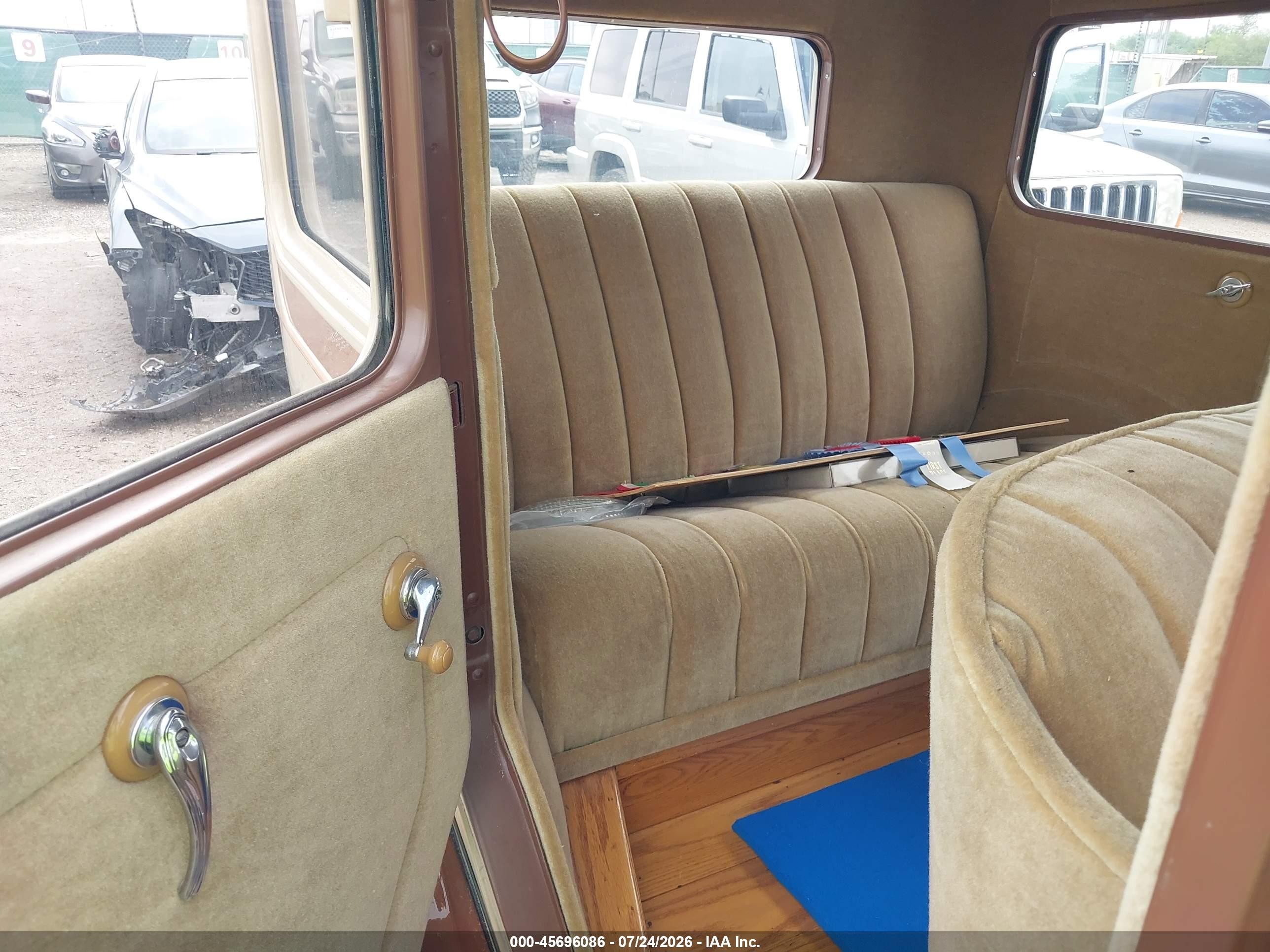 1970 Dodge Brothers Brown vin: M10307