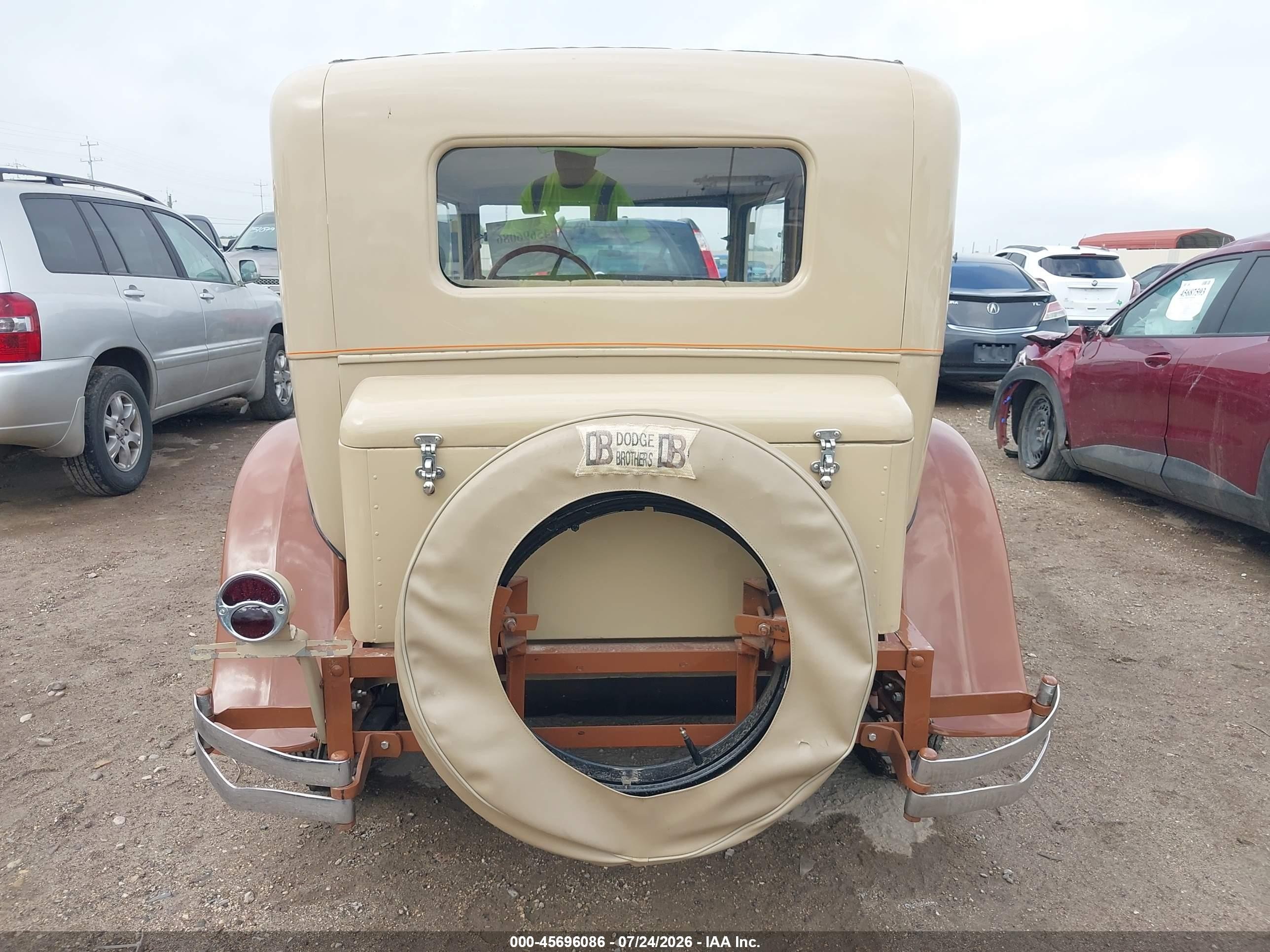 1970 Dodge Brothers Brown vin: M10307