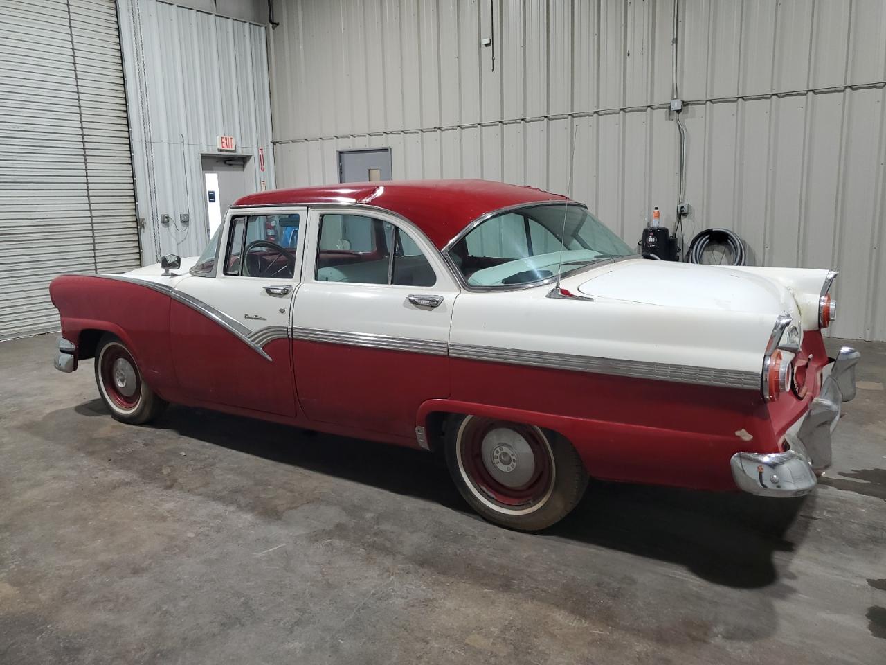 1956 Ford Fairlane Two Tone vin: M6MT149065