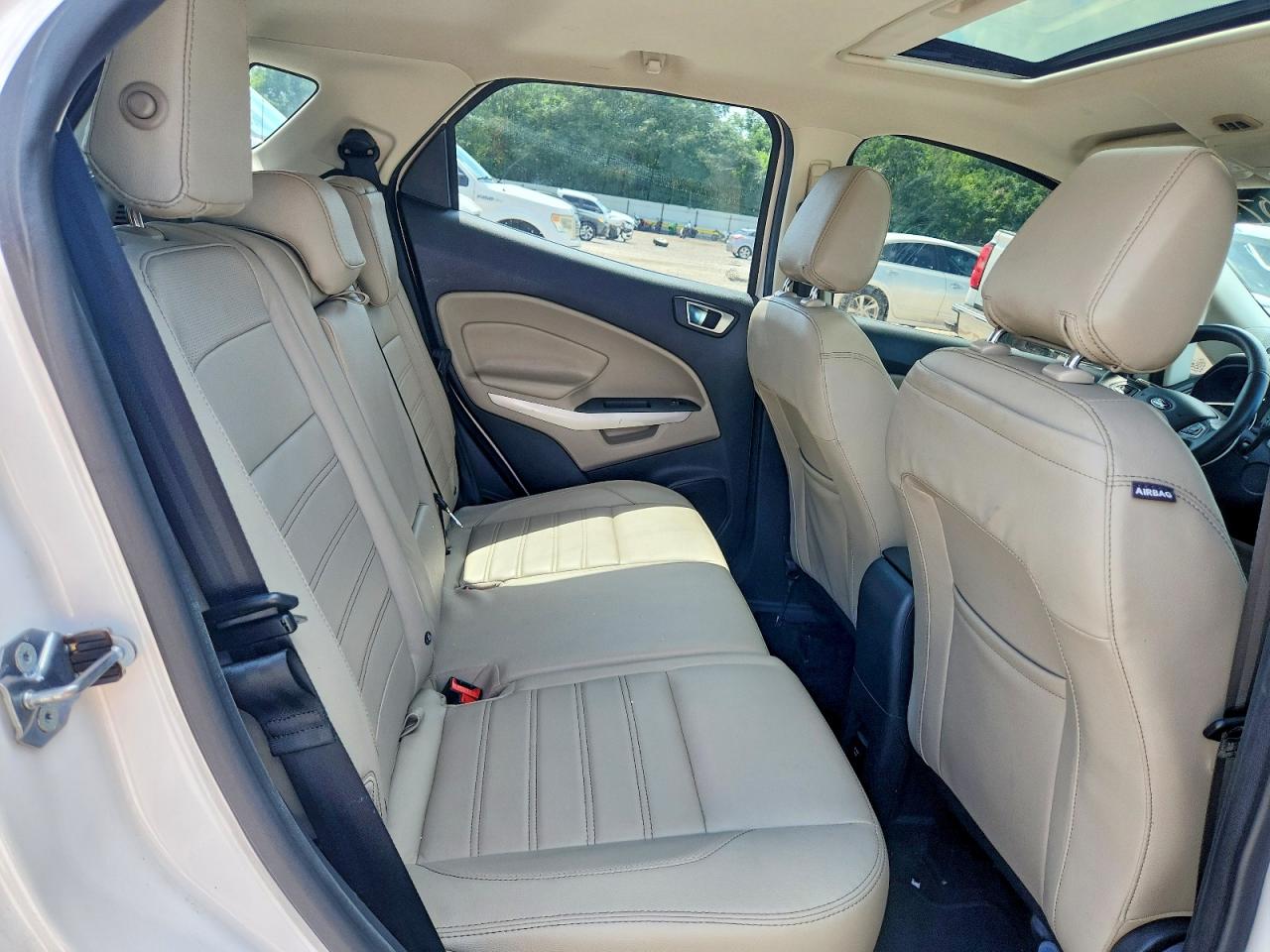 2018 Ford Ecosport Titanium White vin: MAJ3P1VE0JC176507