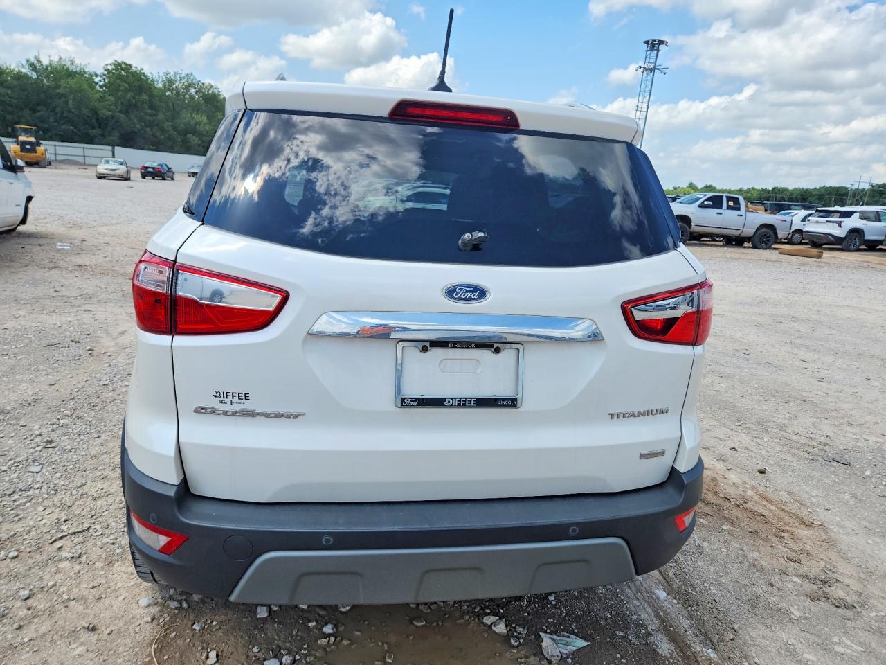 2018 Ford Ecosport Titanium White vin: MAJ3P1VE0JC176507