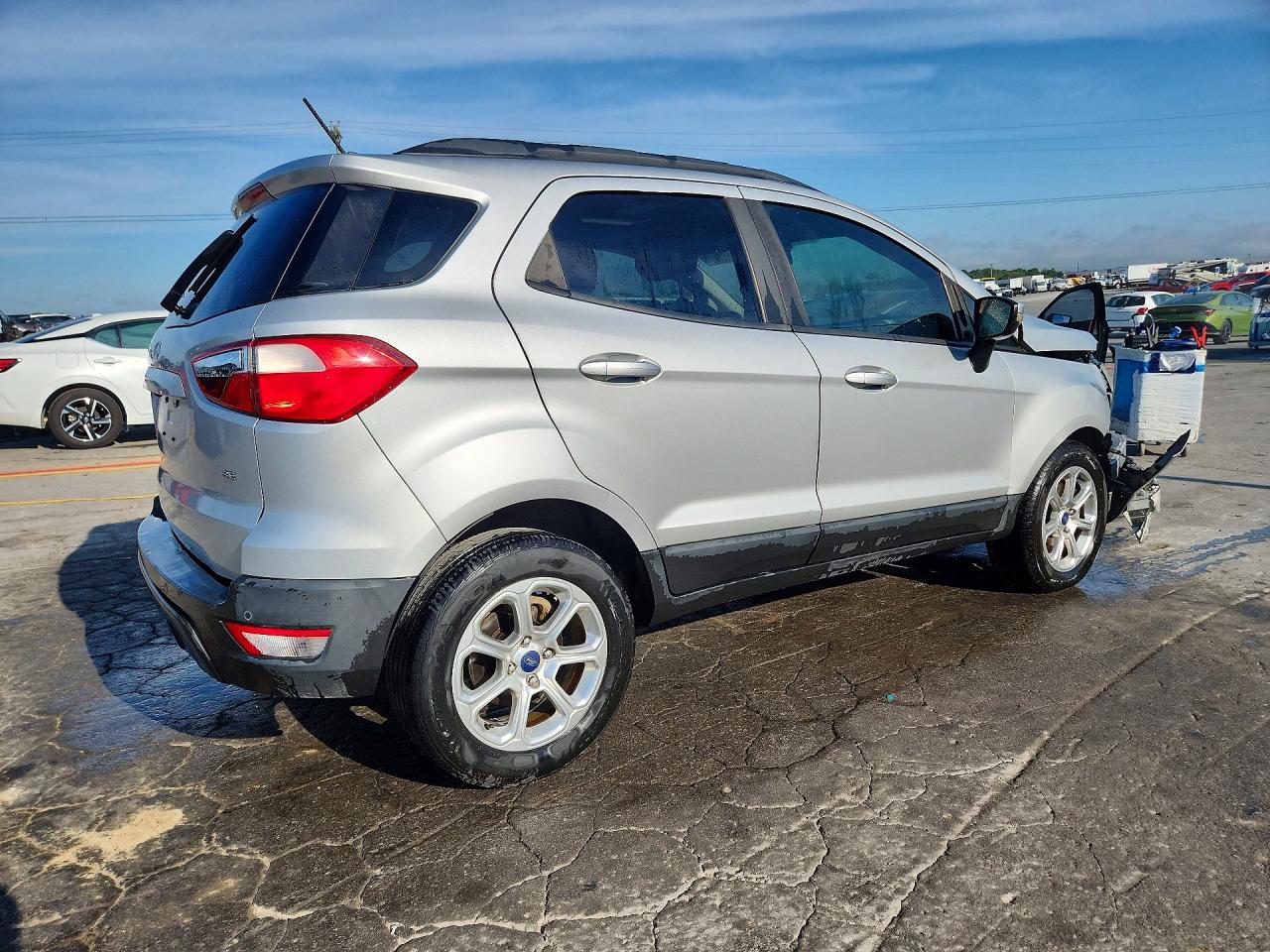 2019 Ford Ecosport Se Серебряный vin: MAJ3S2GE4KC282820