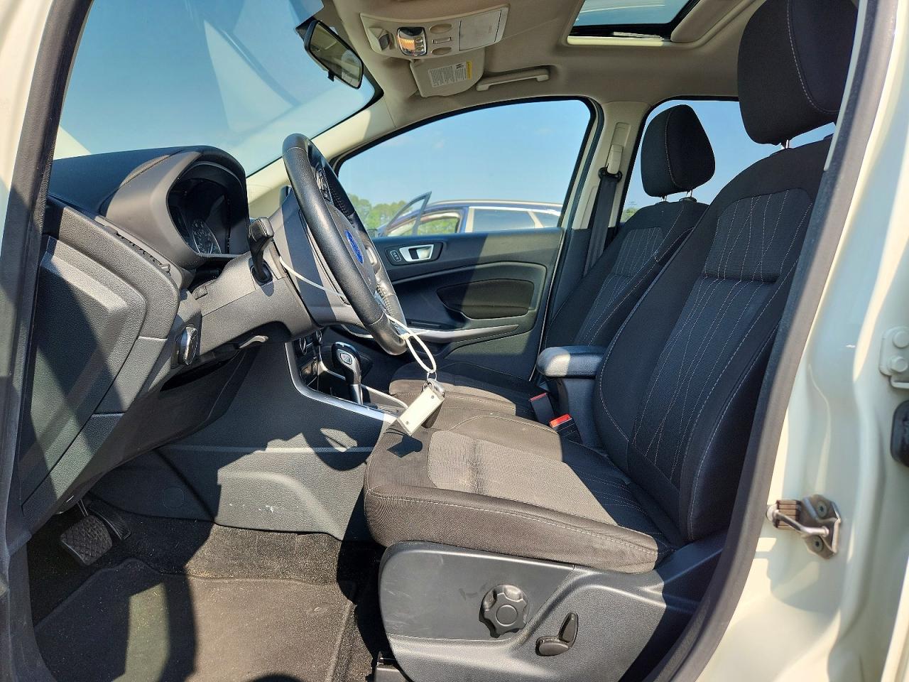 2019 Ford Ecosport Se White vin: MAJ3S2GE8KC292203