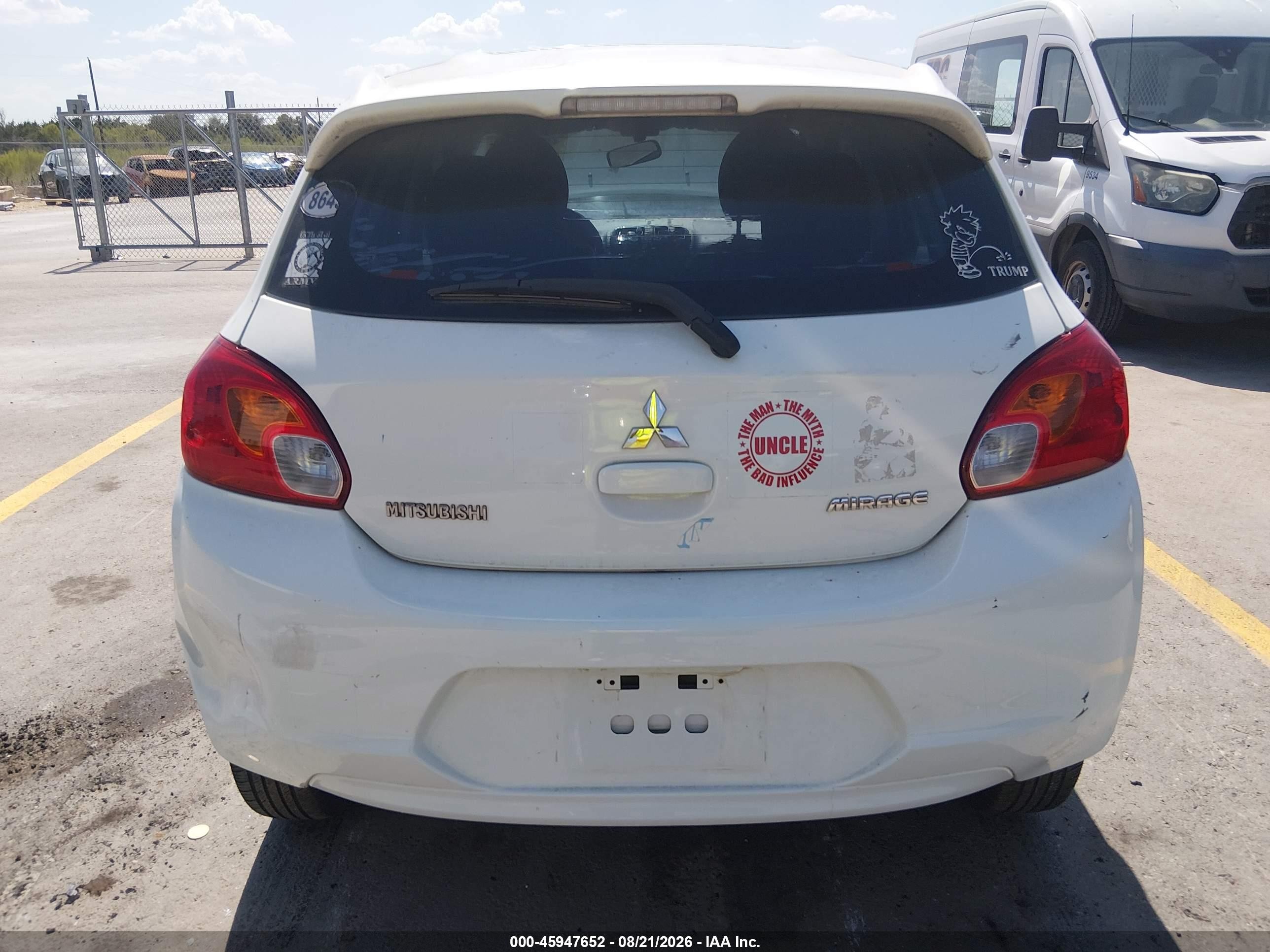 2014 Mitsubishi Mirage De White vin: ML32A3HJ0EH009670