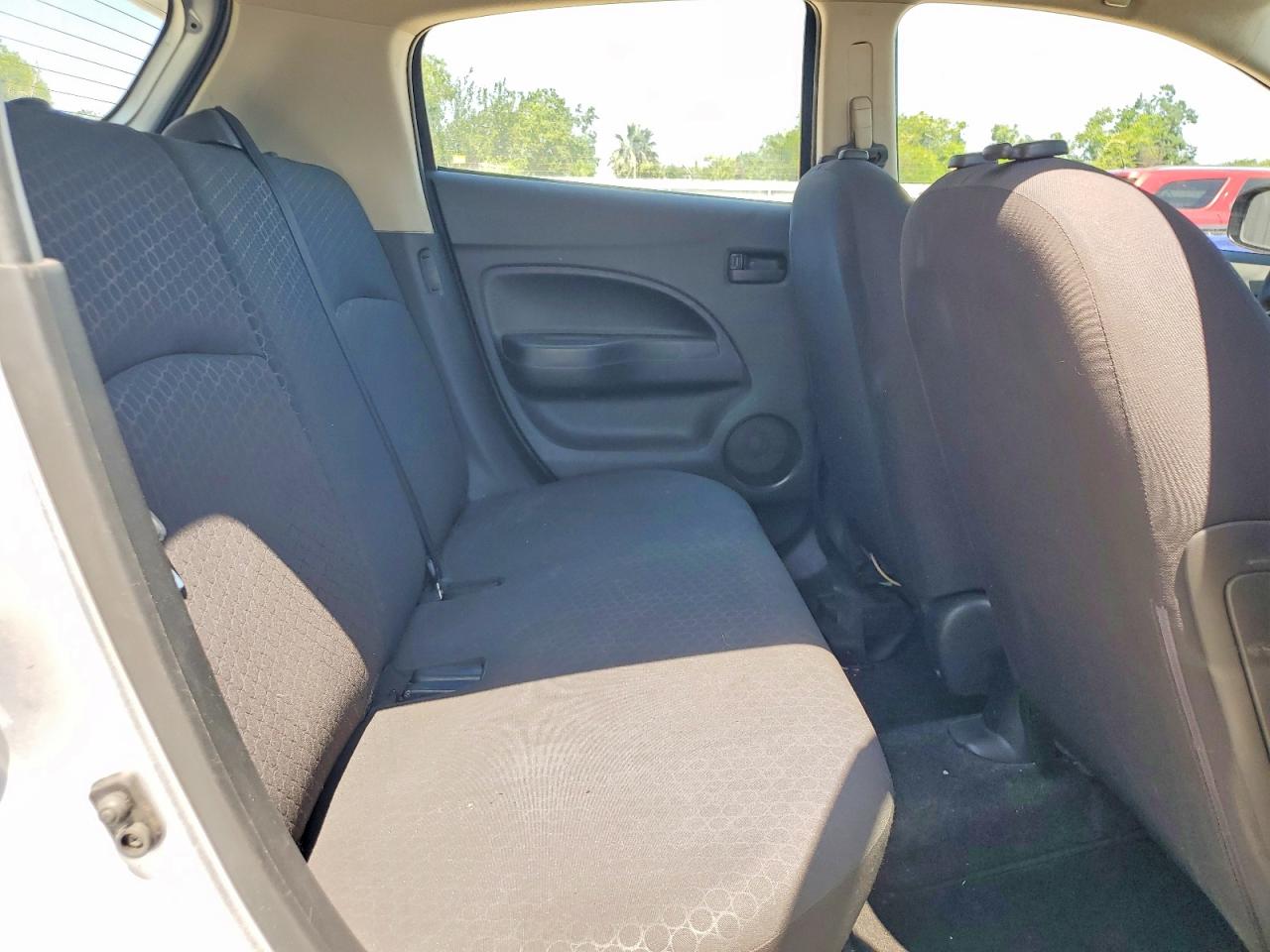 2014 Mitsubishi Mirage De Silver vin: ML32A3HJ0EH023777