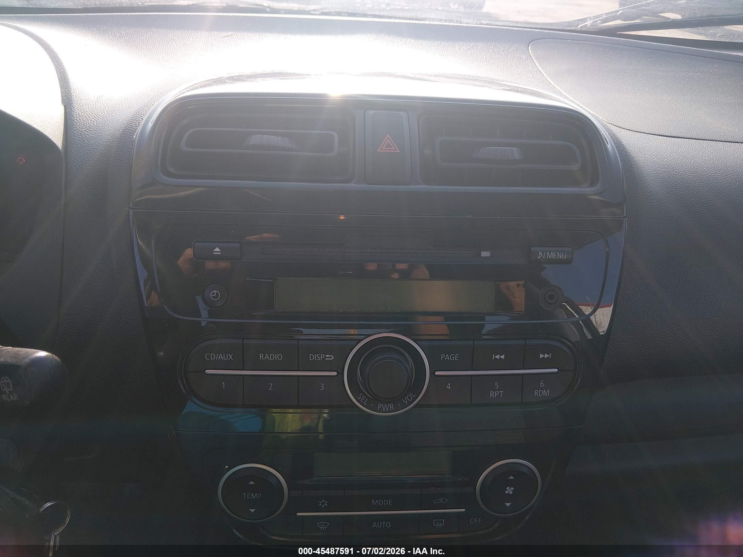 2014 Mitsubishi Mirage De Gray vin: ML32A3HJ1EH013579