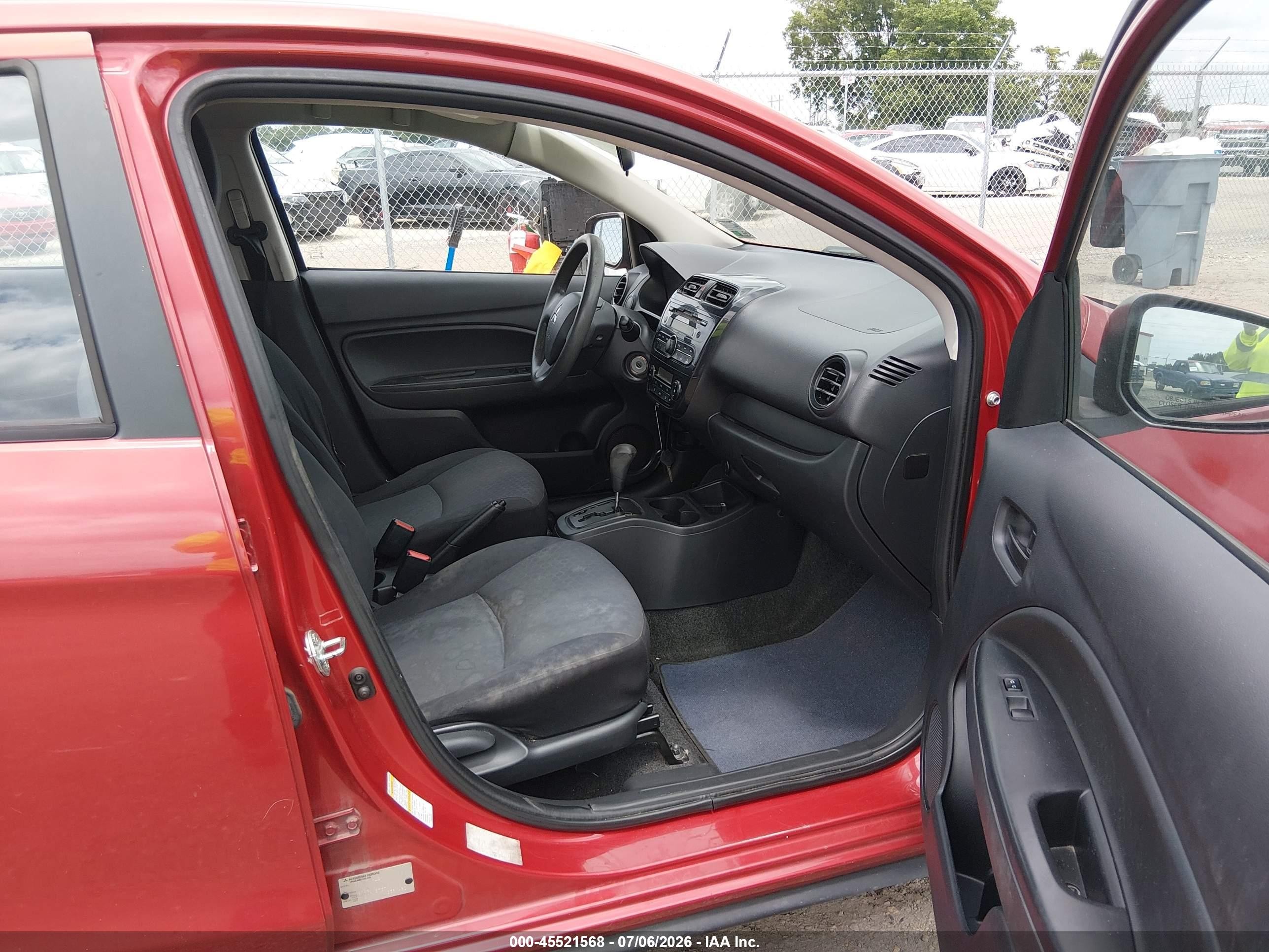 2015 Mitsubishi Mirage De Red vin: ML32A3HJ1FH043957