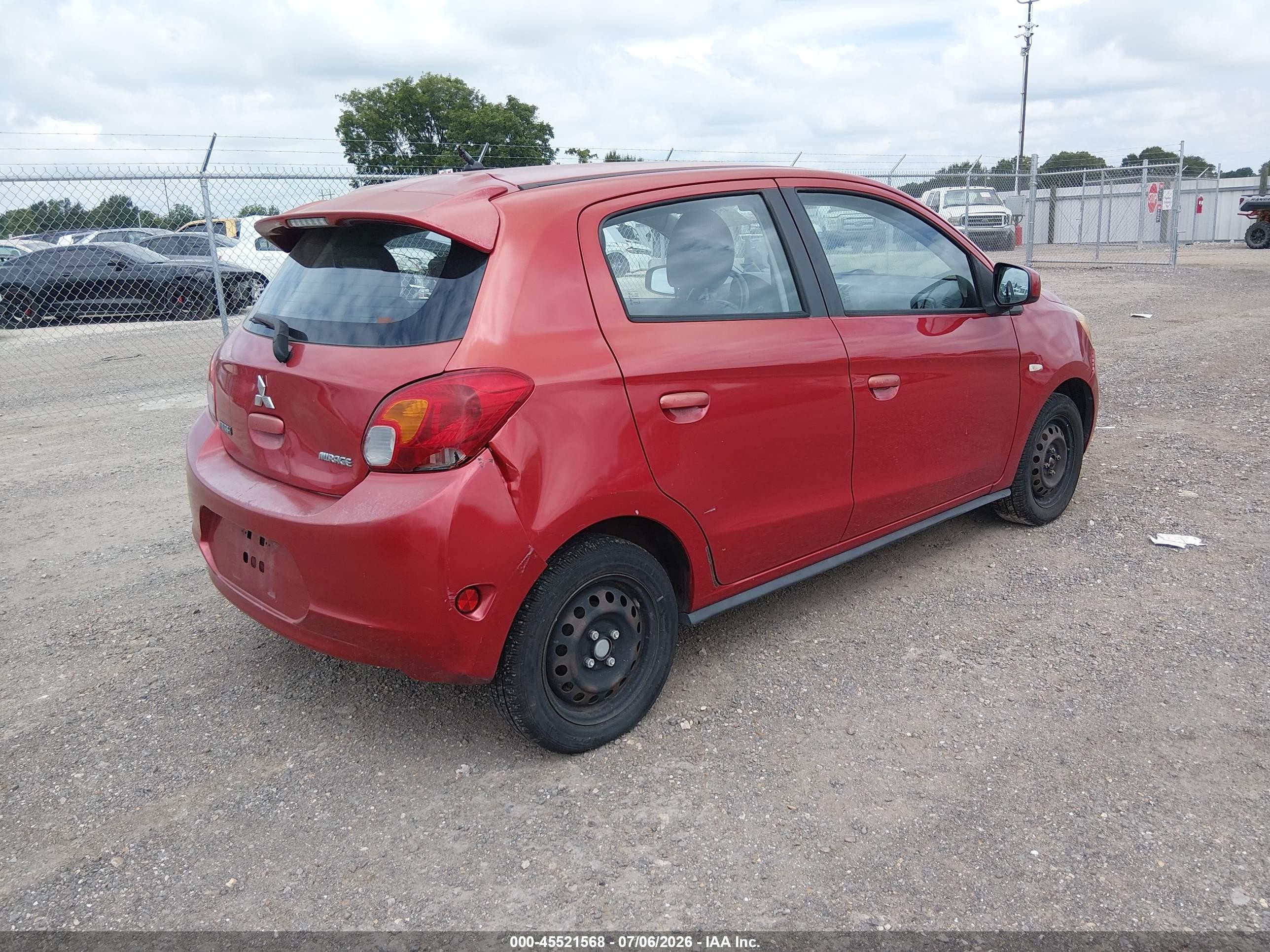 2015 Mitsubishi Mirage De Red vin: ML32A3HJ1FH043957