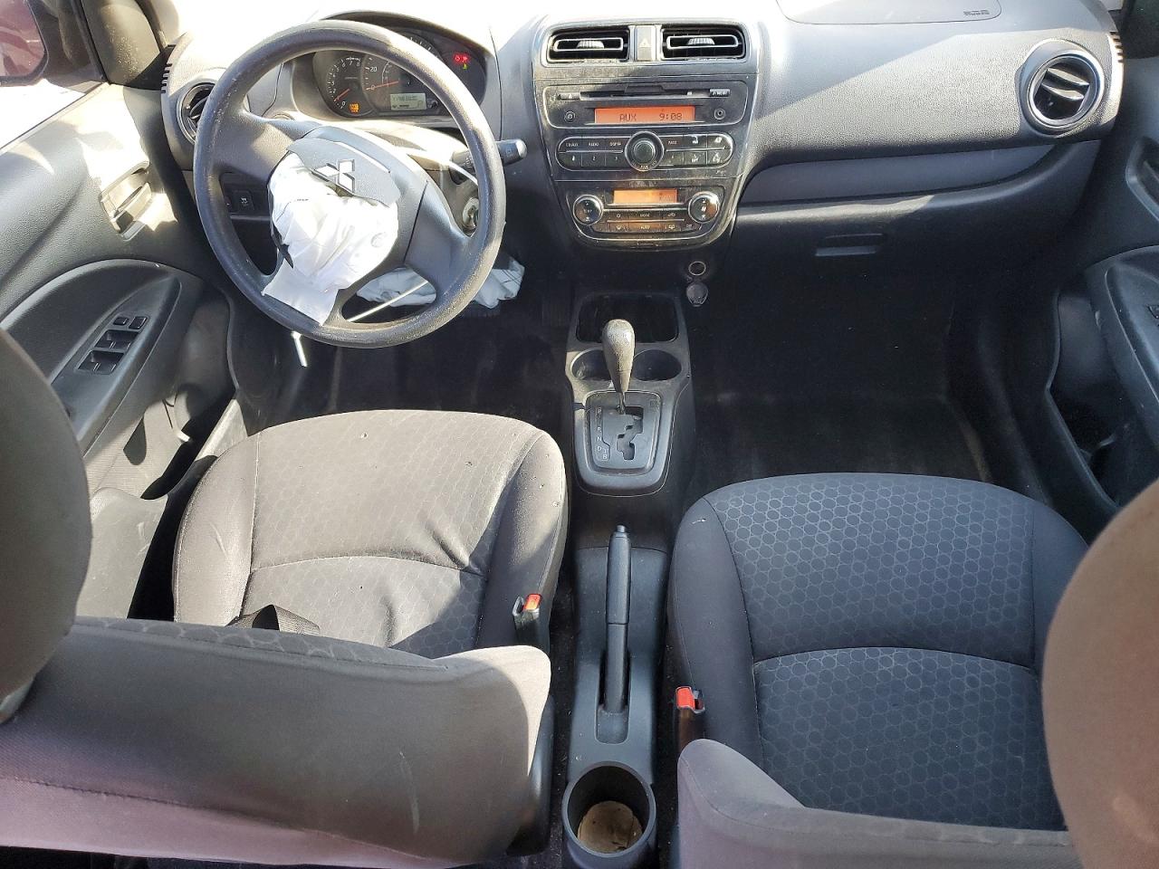 2015 Mitsubishi Mirage De Red vin: ML32A3HJ2FH037083