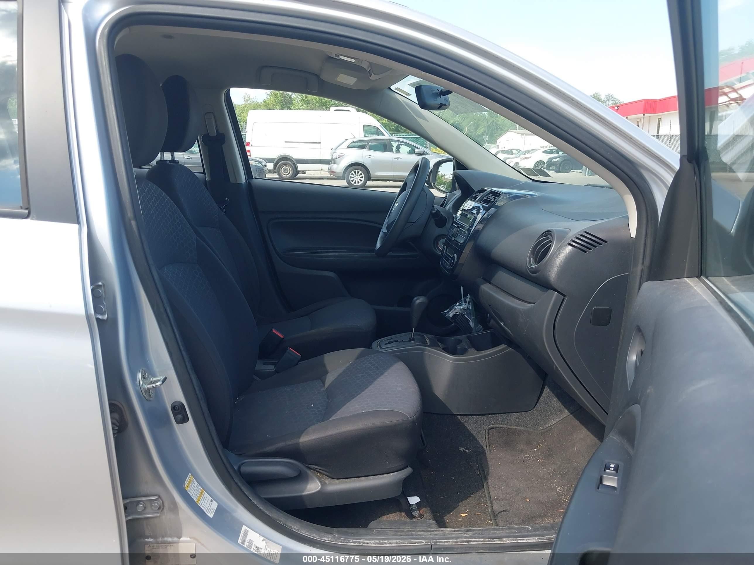 2014 Mitsubishi Mirage De Silver vin: ML32A3HJ3EH006682