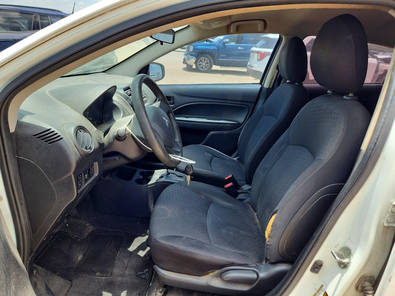 2014 Mitsubishi Mirage De White vin: ML32A3HJ3EH008495
