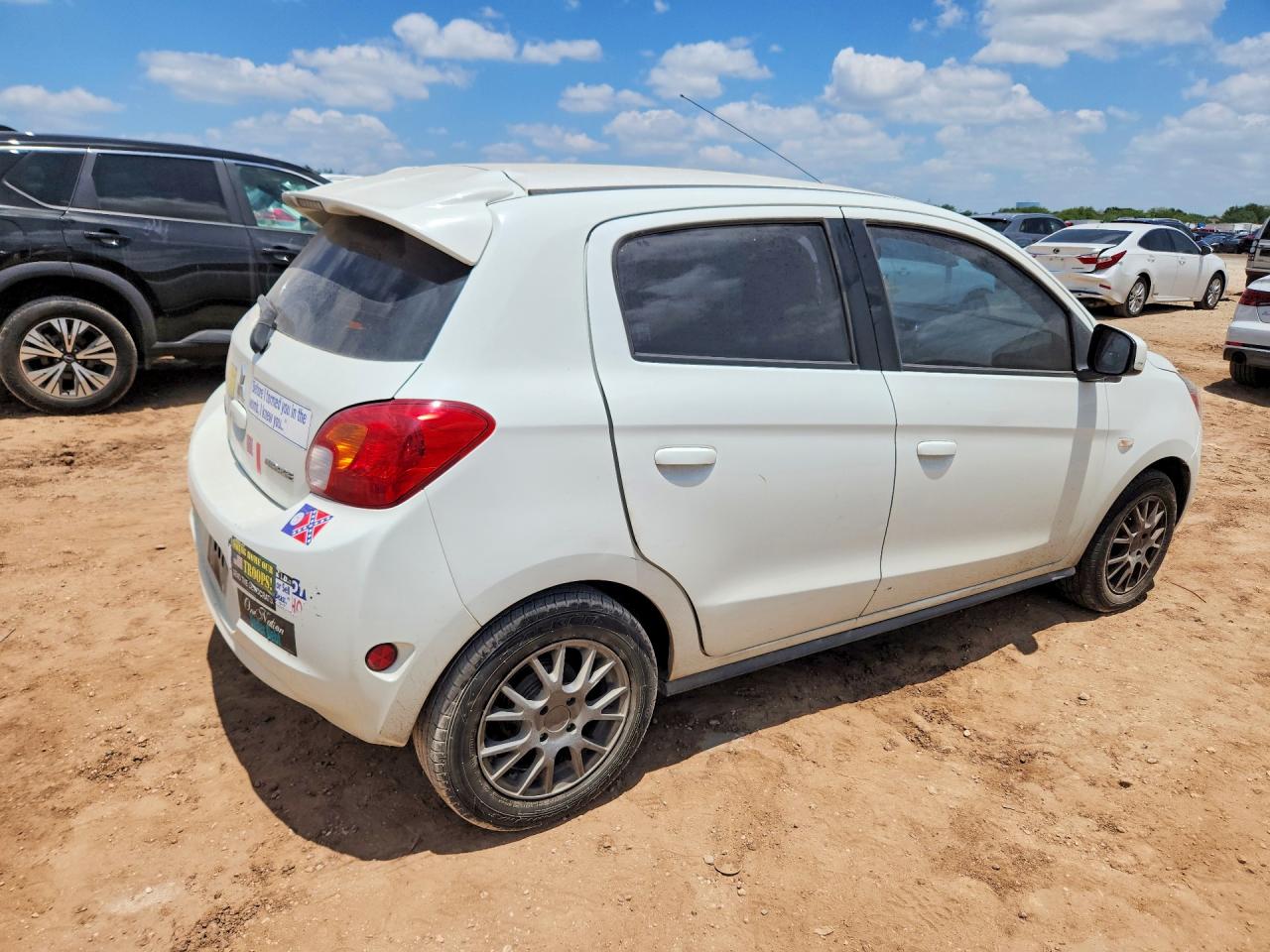 2014 Mitsubishi Mirage De White vin: ML32A3HJ3EH008495